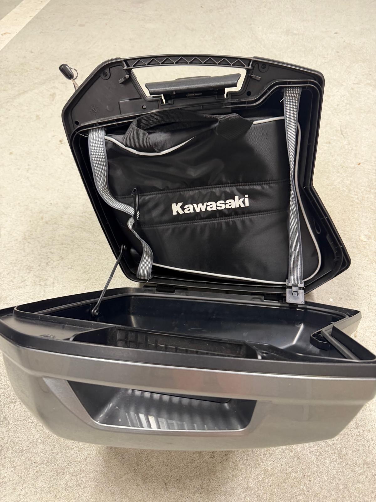 KAWASAKI Versys 650 ABS Tourer-image-9