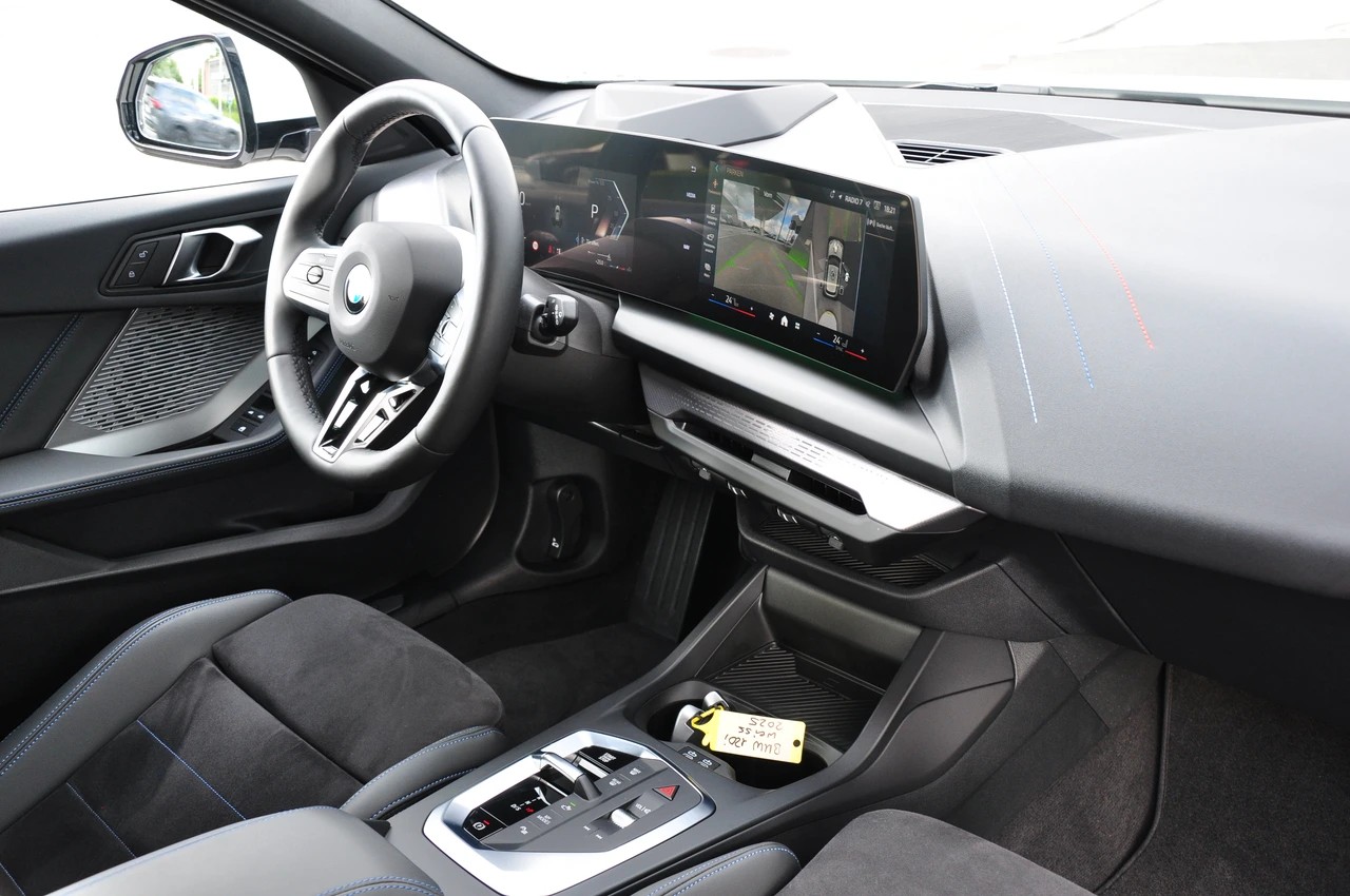 BMW 120 M Sport Pro Steptronic-image-18