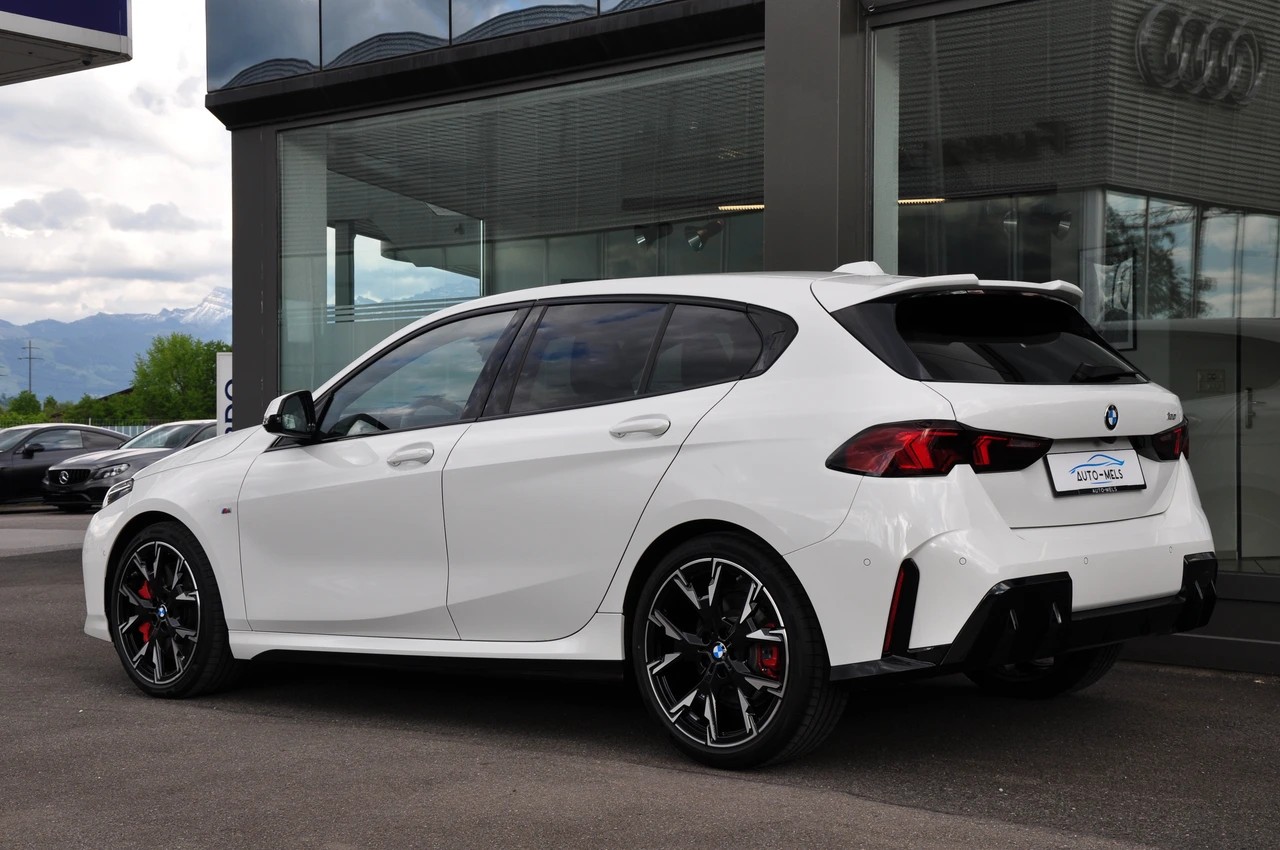 BMW 120 M Sport Pro Steptronic-image-5