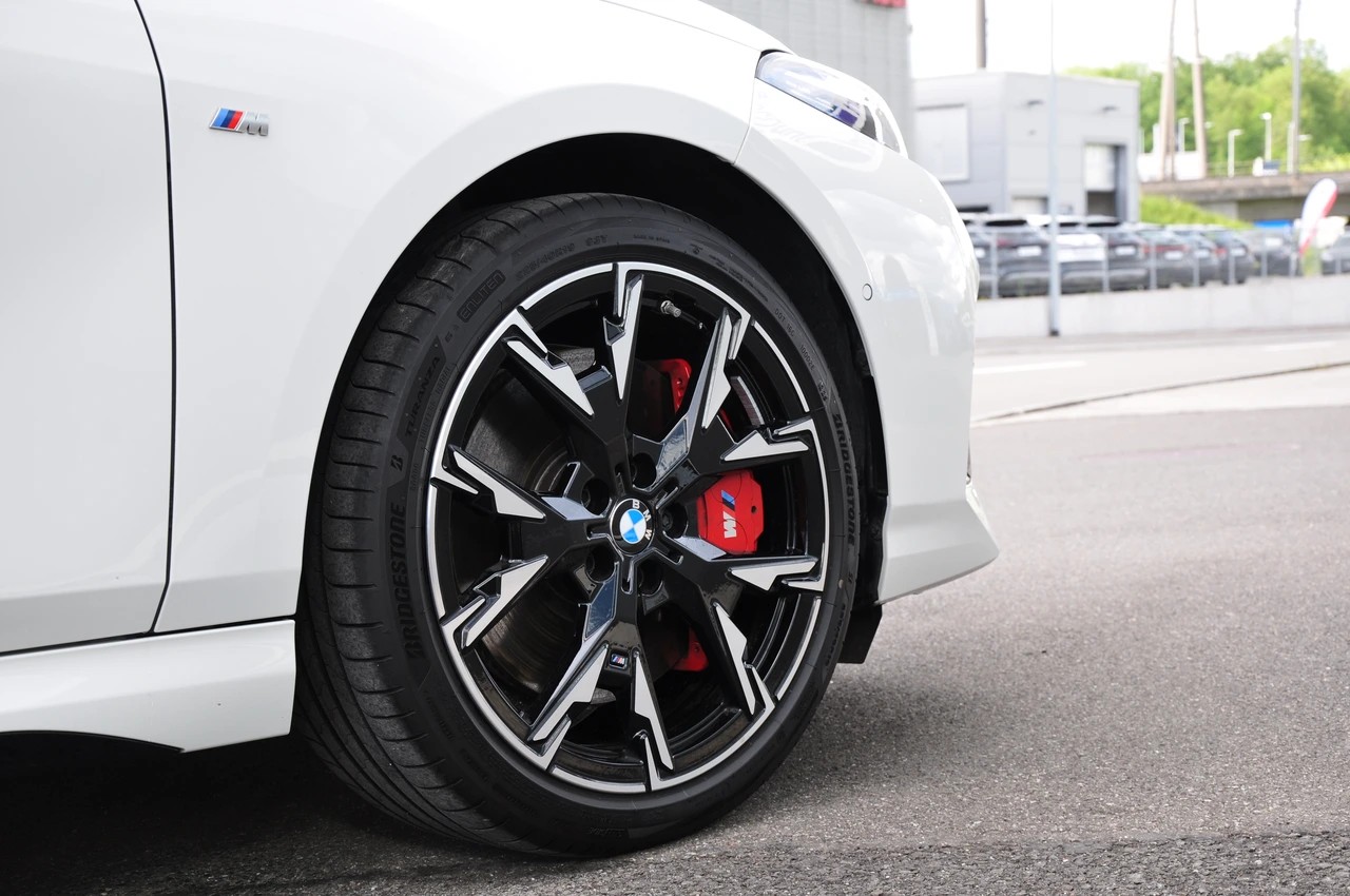BMW 120 M Sport Pro Steptronic-image-13