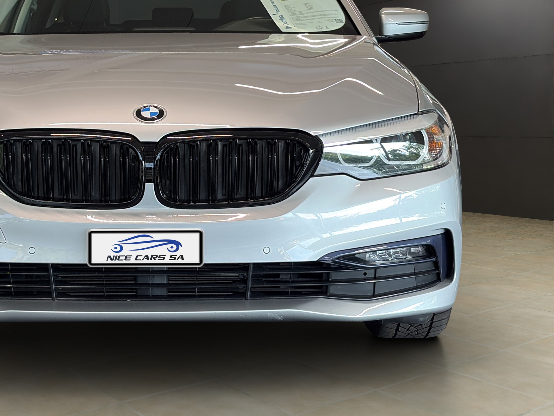 BMW 530d Touring Sport Line Steptronic-image-10