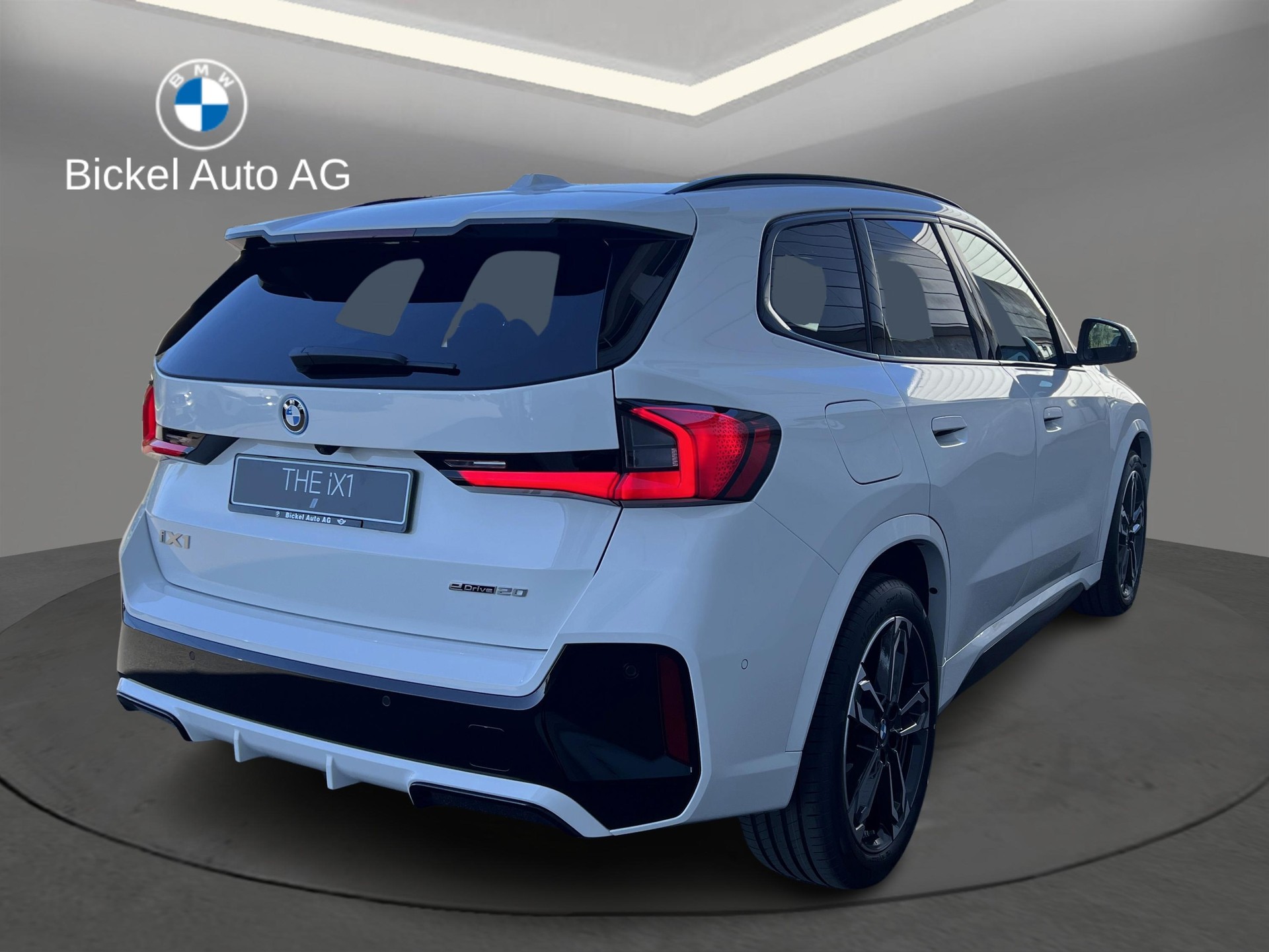 BMW iX1 eDrive 20 M Sport-showroom-element-1