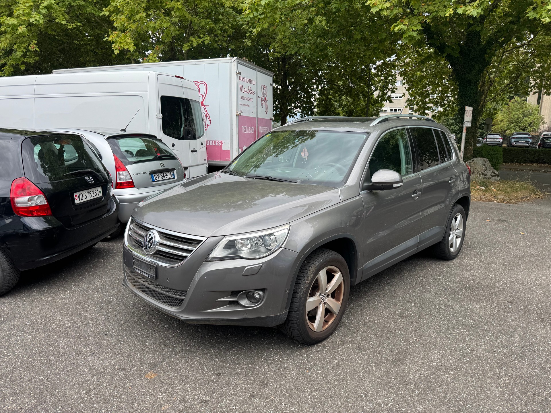 VW Tiguan 2.0 TSI Sport&Style Tiptronic-showroom-element-3