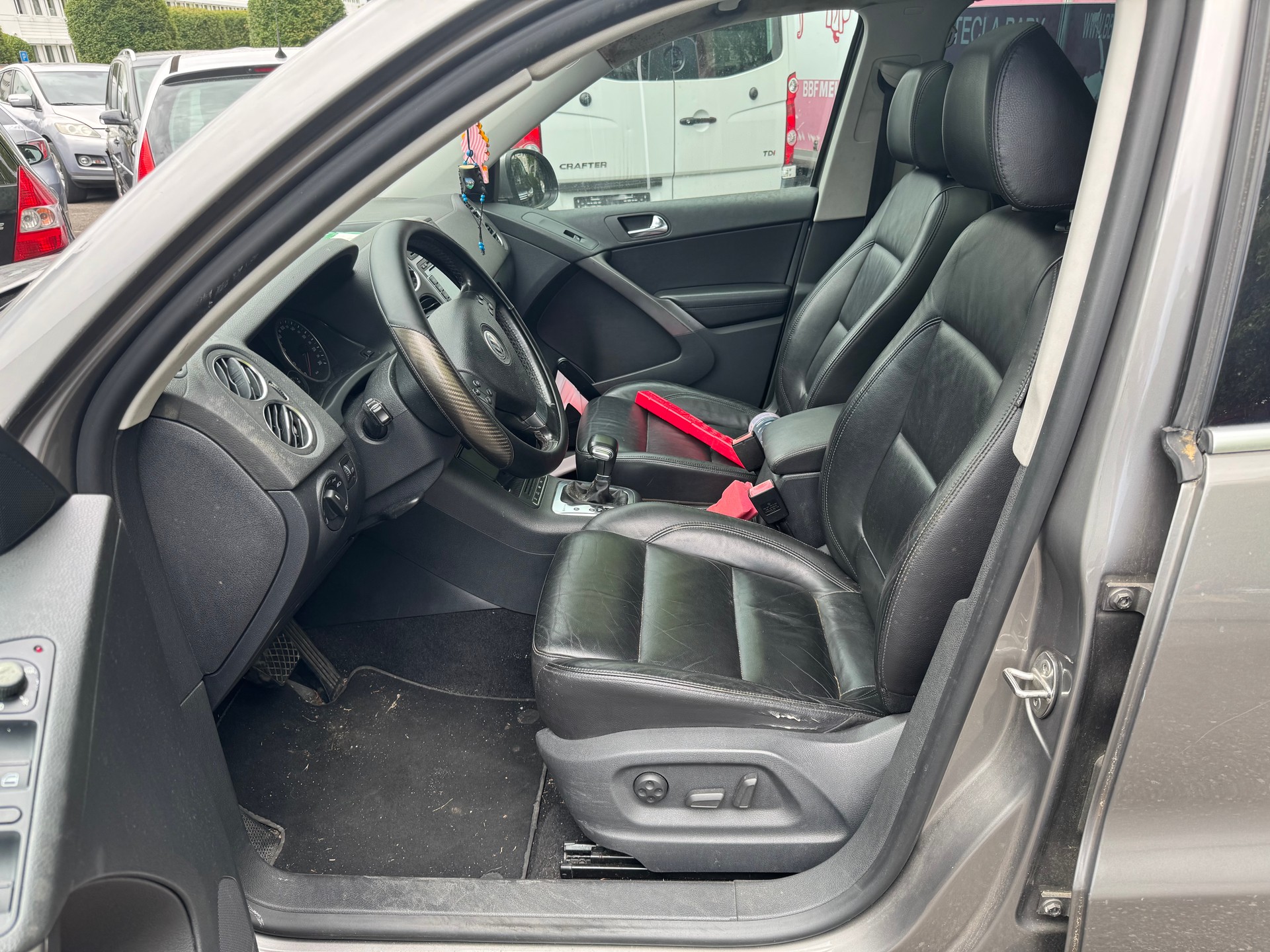 VW Tiguan 2.0 TSI Sport&Style Tiptronic-image-11