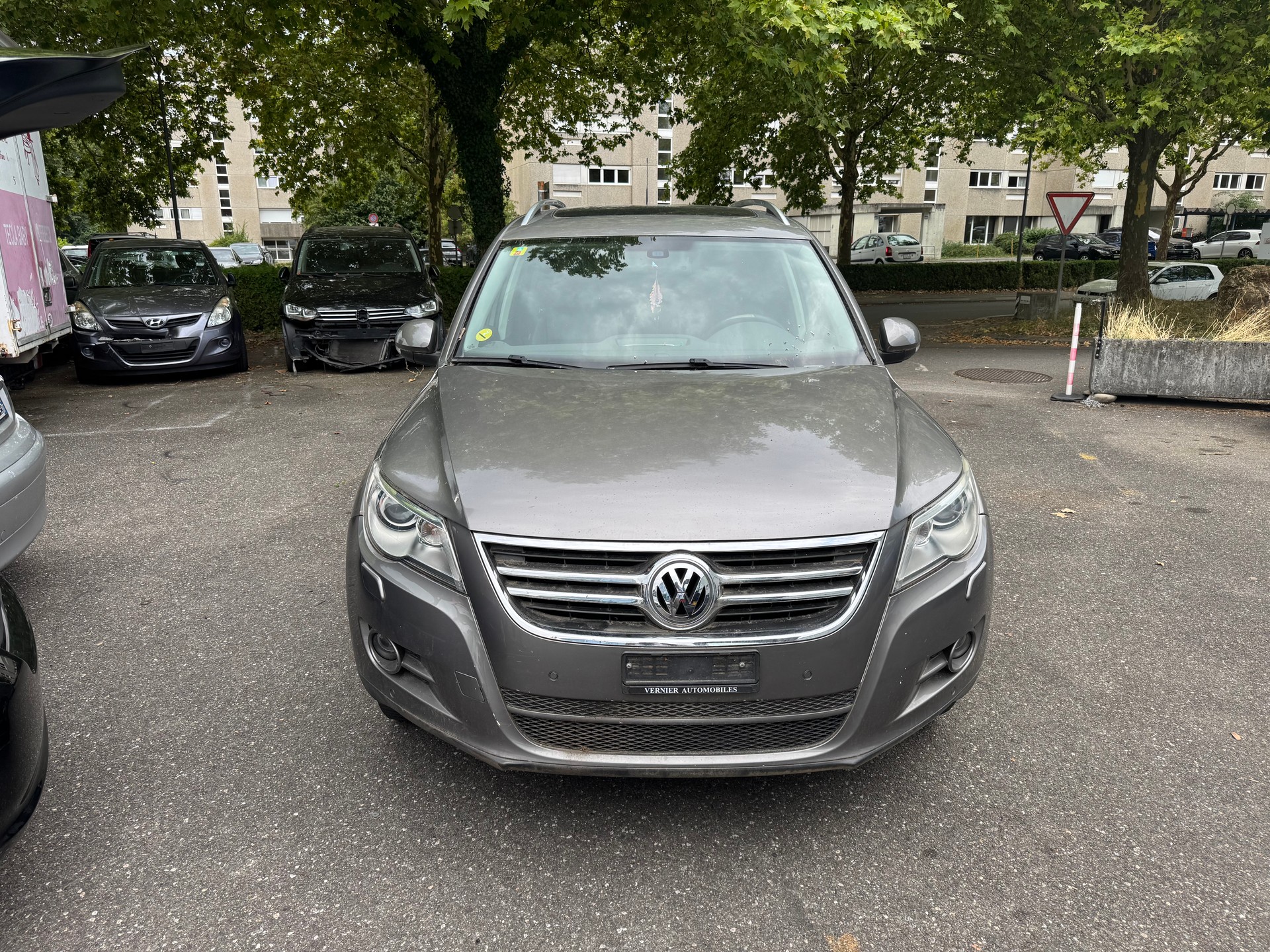 VW Tiguan 2.0 TSI Sport&Style Tiptronic-showroom-element-2