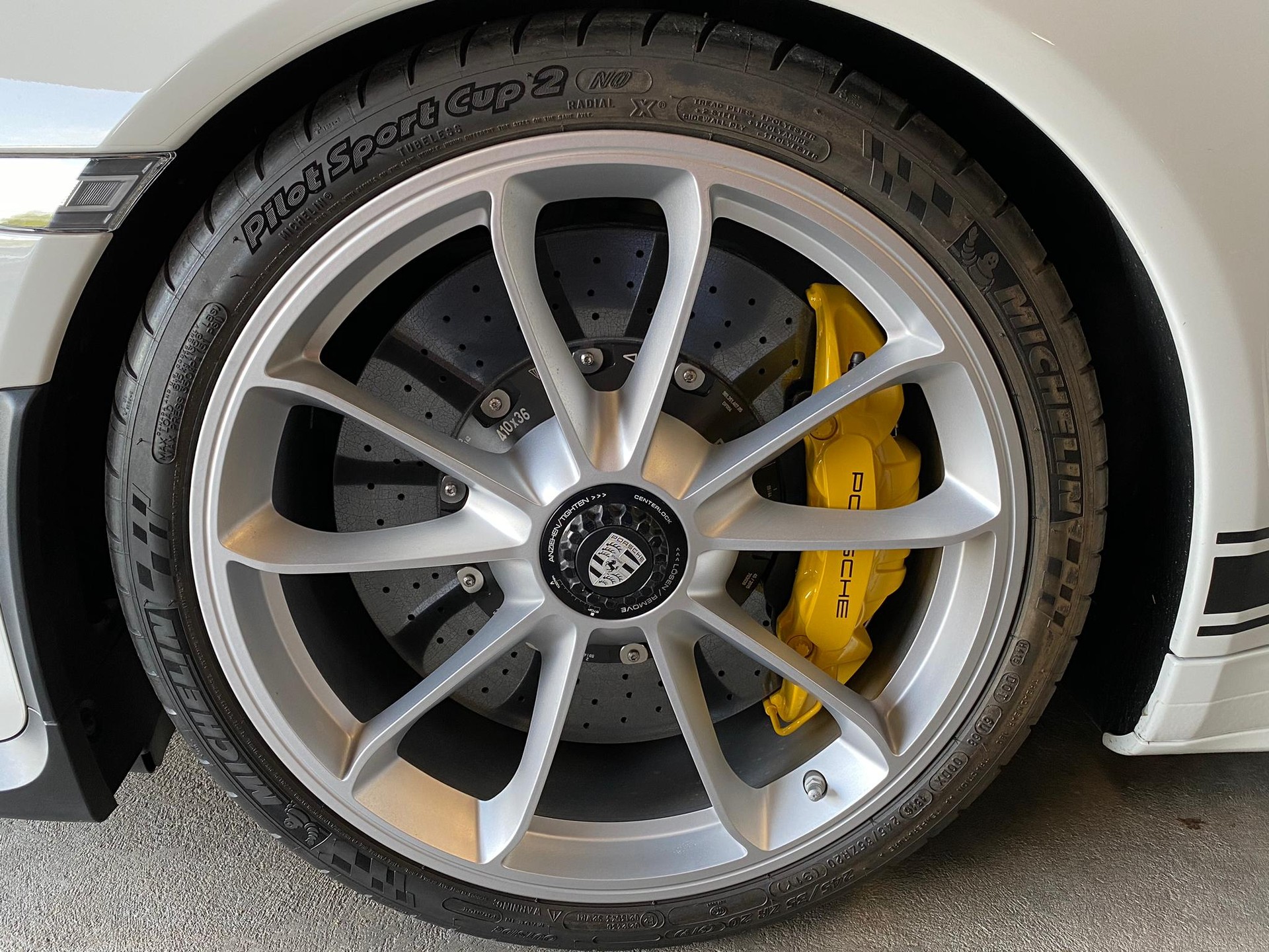 PORSCHE 911 R "1 of 991"-showroom-element-2