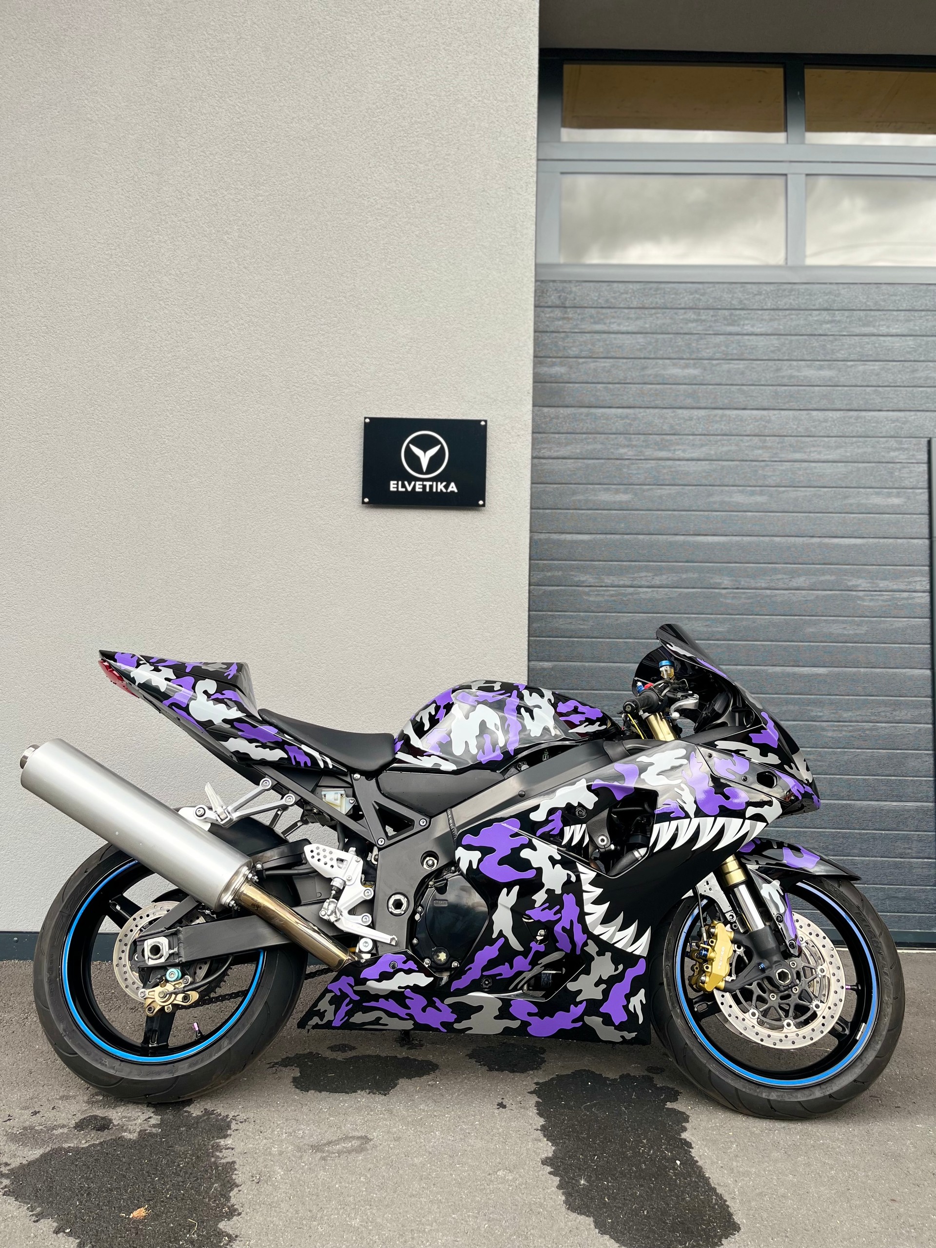 SUZUKI GSX-R 600 K4/K5-image-0