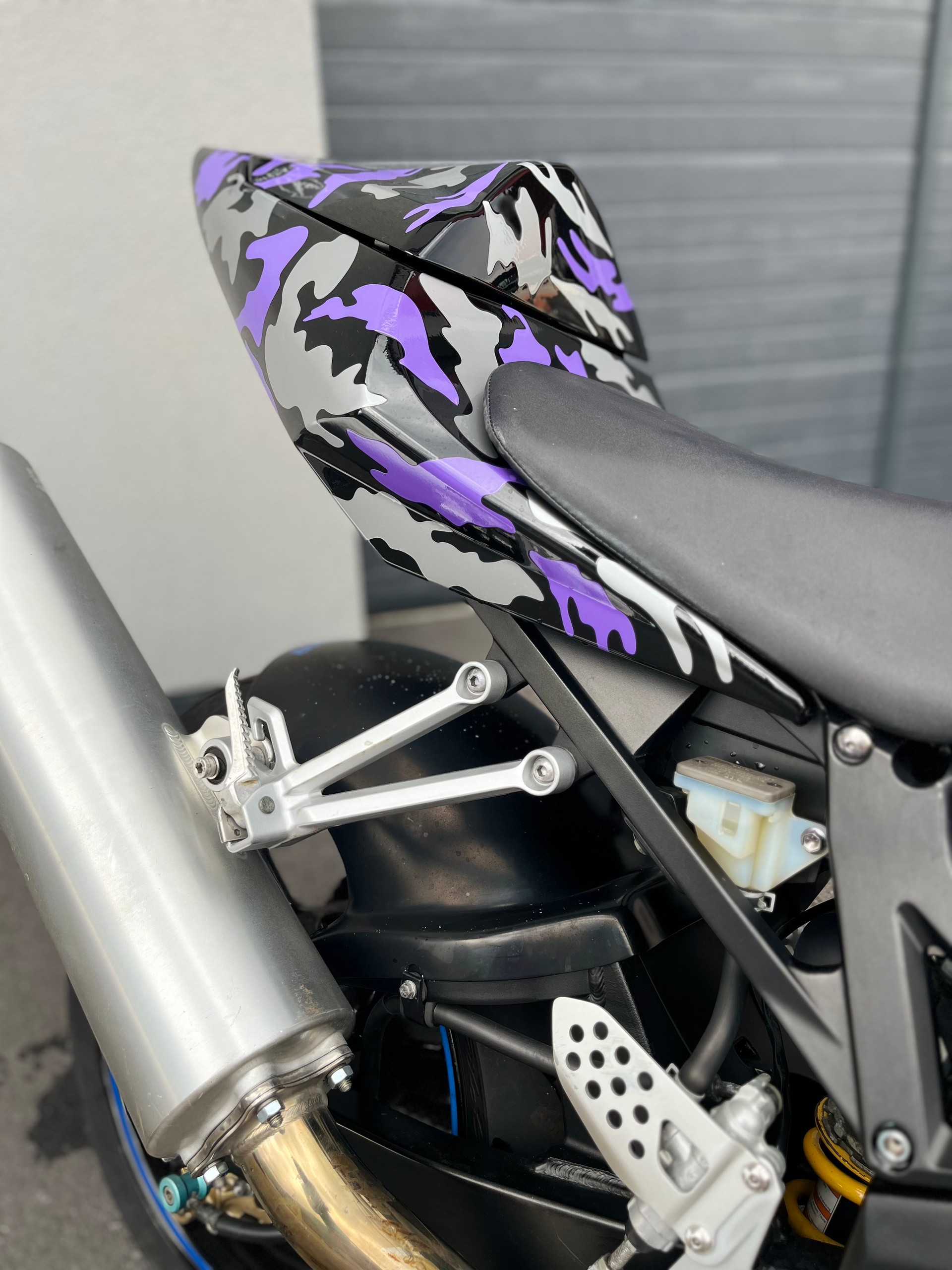 SUZUKI GSX-R 600 K4/K5-image-12