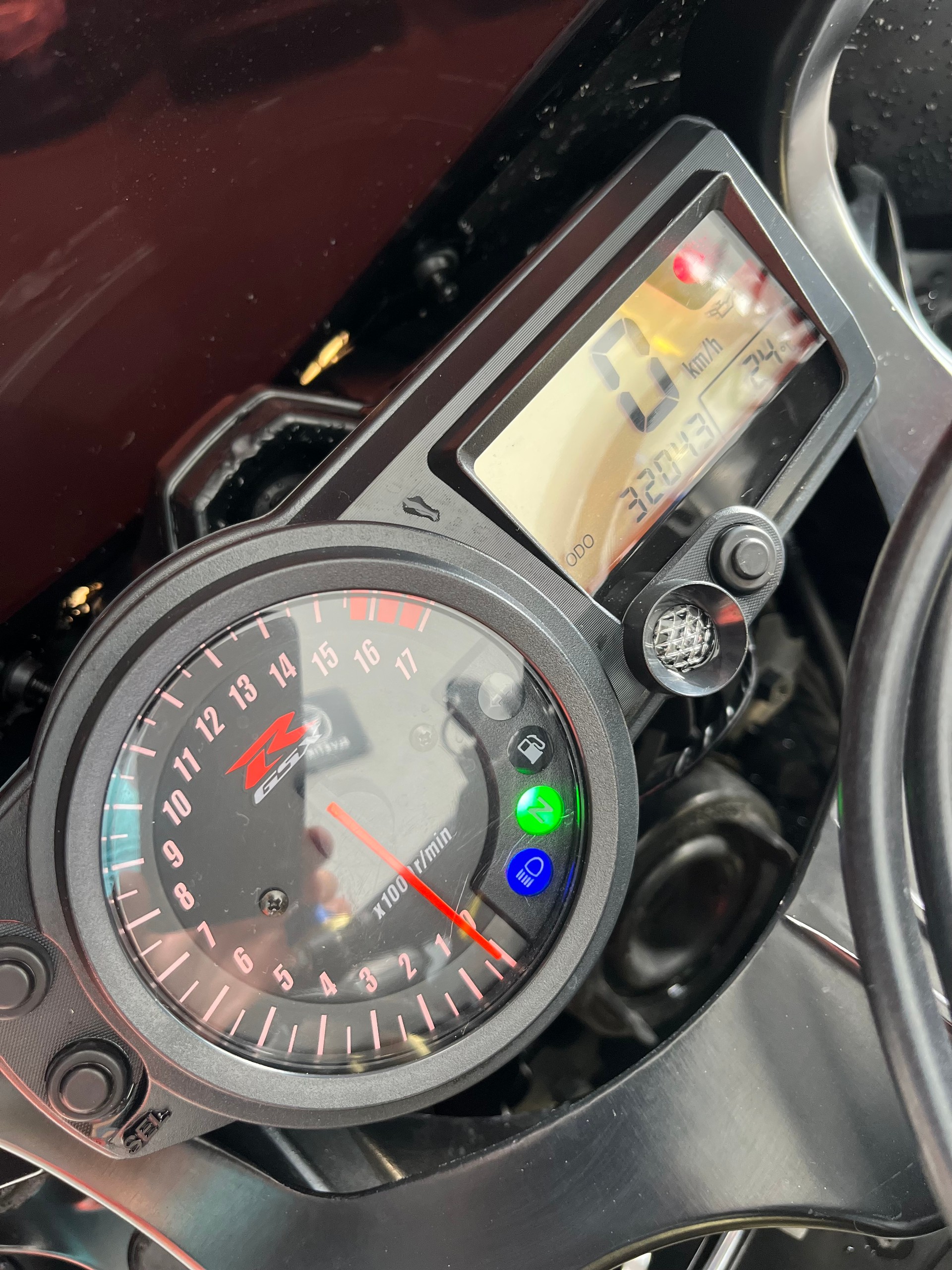SUZUKI GSX-R 600 K4/K5-image-10