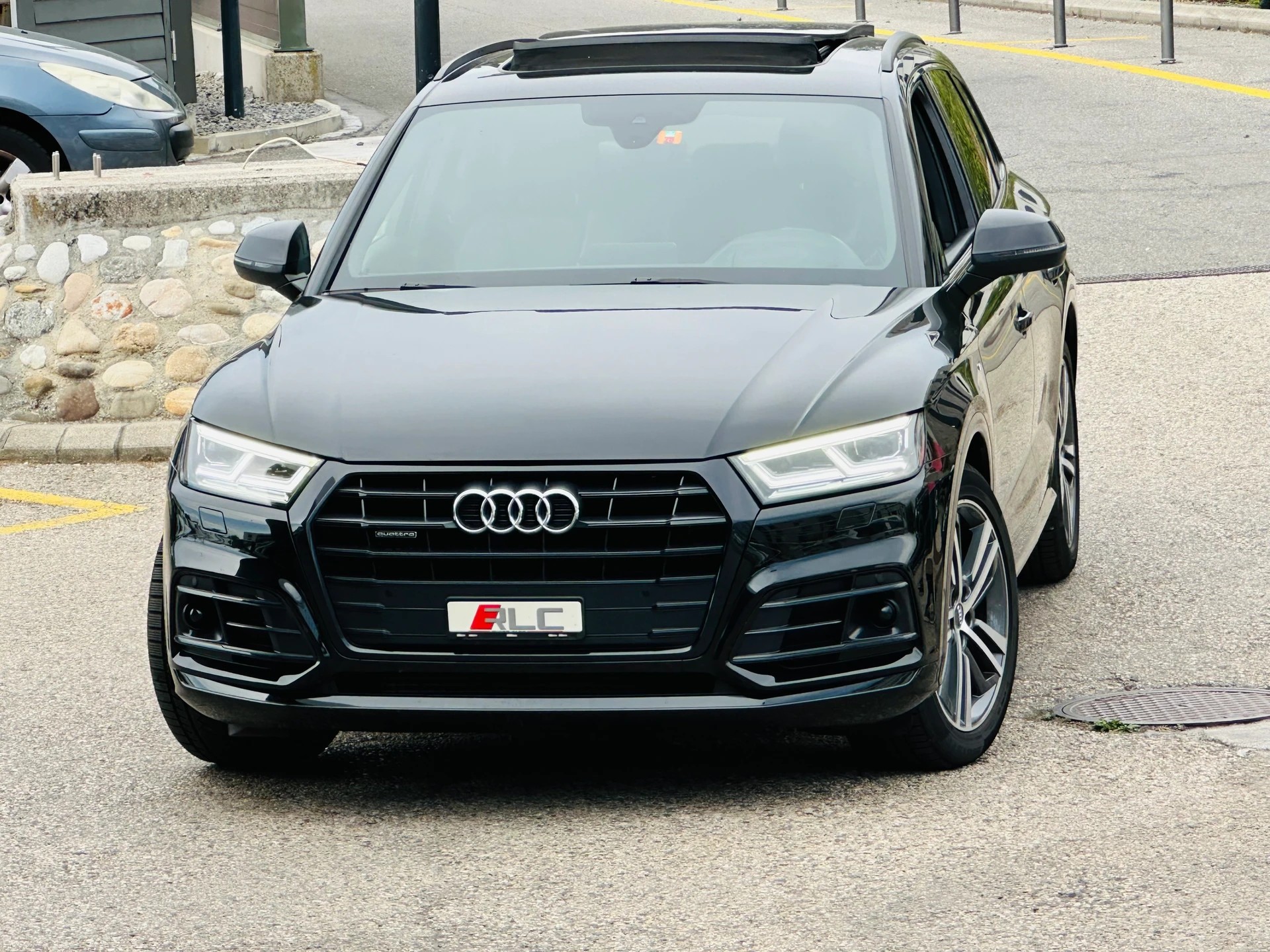 AUDI Q5 45 TFSI sport quattro S-tronic-image-4
