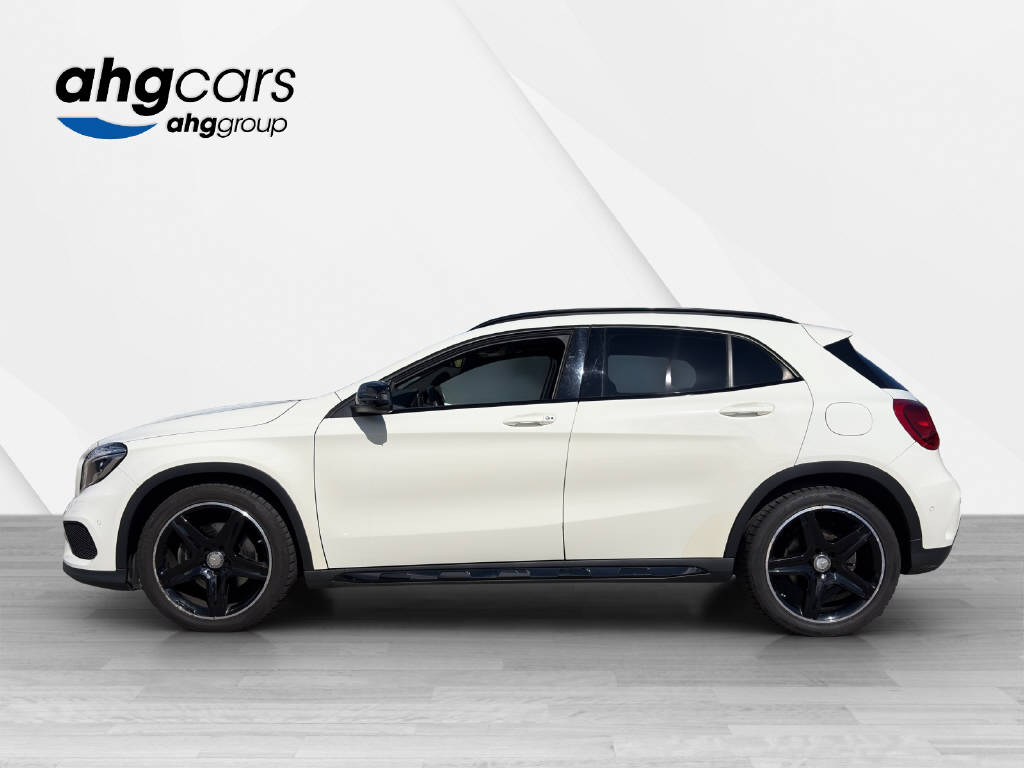 MERCEDES-BENZ GLA 250 AMG Line 4m-showroom-element-1