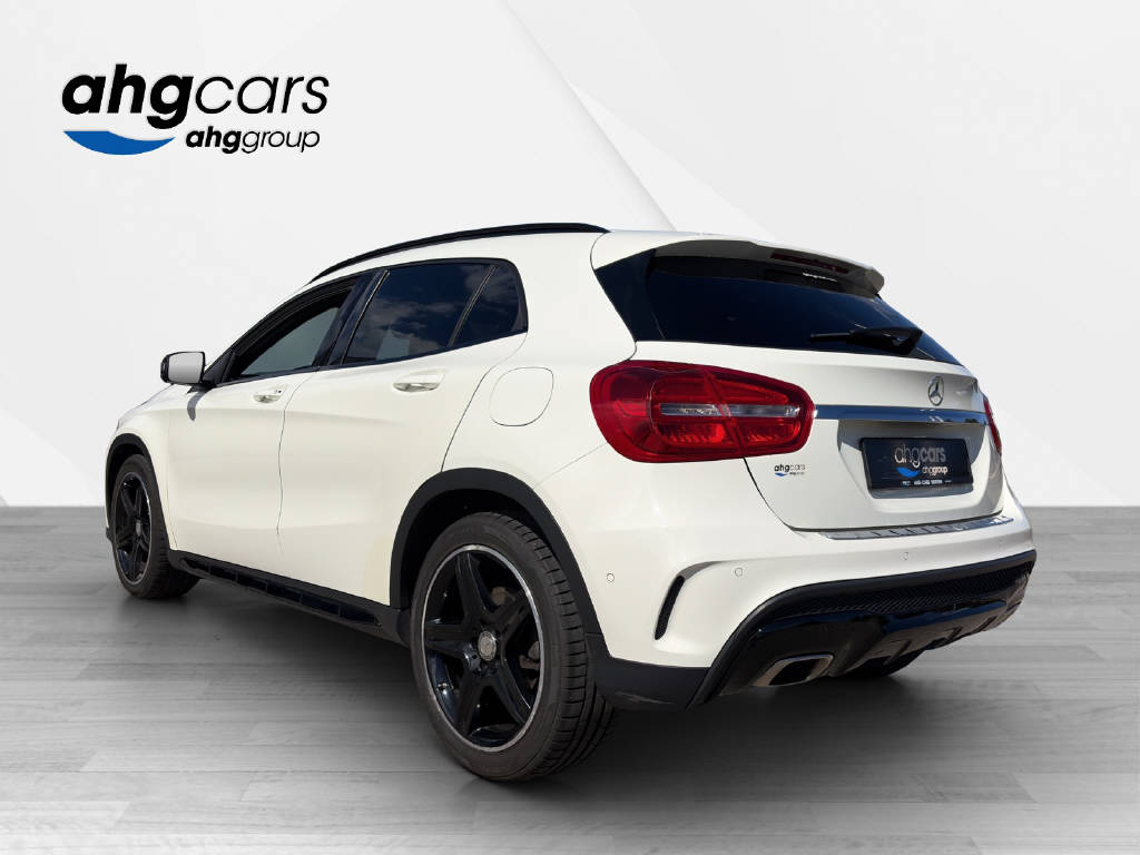 MERCEDES-BENZ GLA 250 AMG Line 4m-showroom-element-2