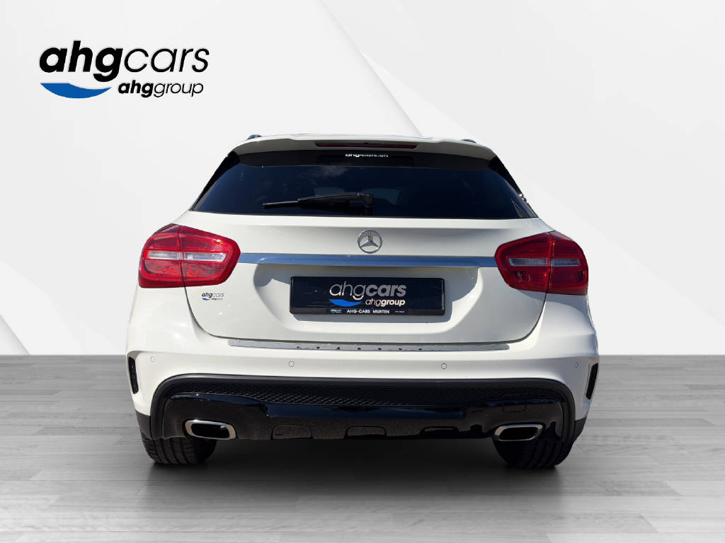 MERCEDES-BENZ GLA 250 AMG Line 4m-showroom-element-3