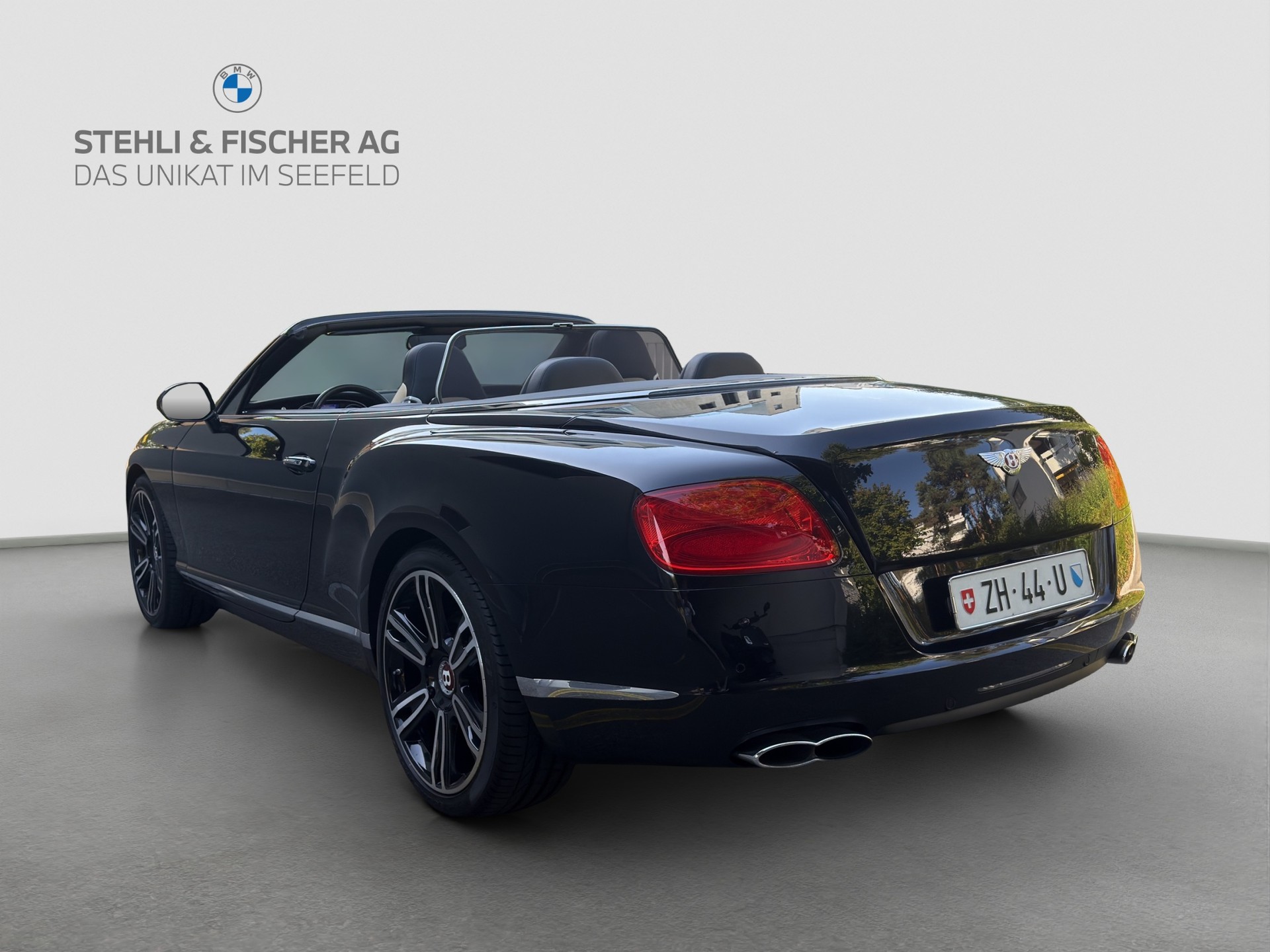 BENTLEY Continental GTC 4.0 V8 Mulliner-image-4