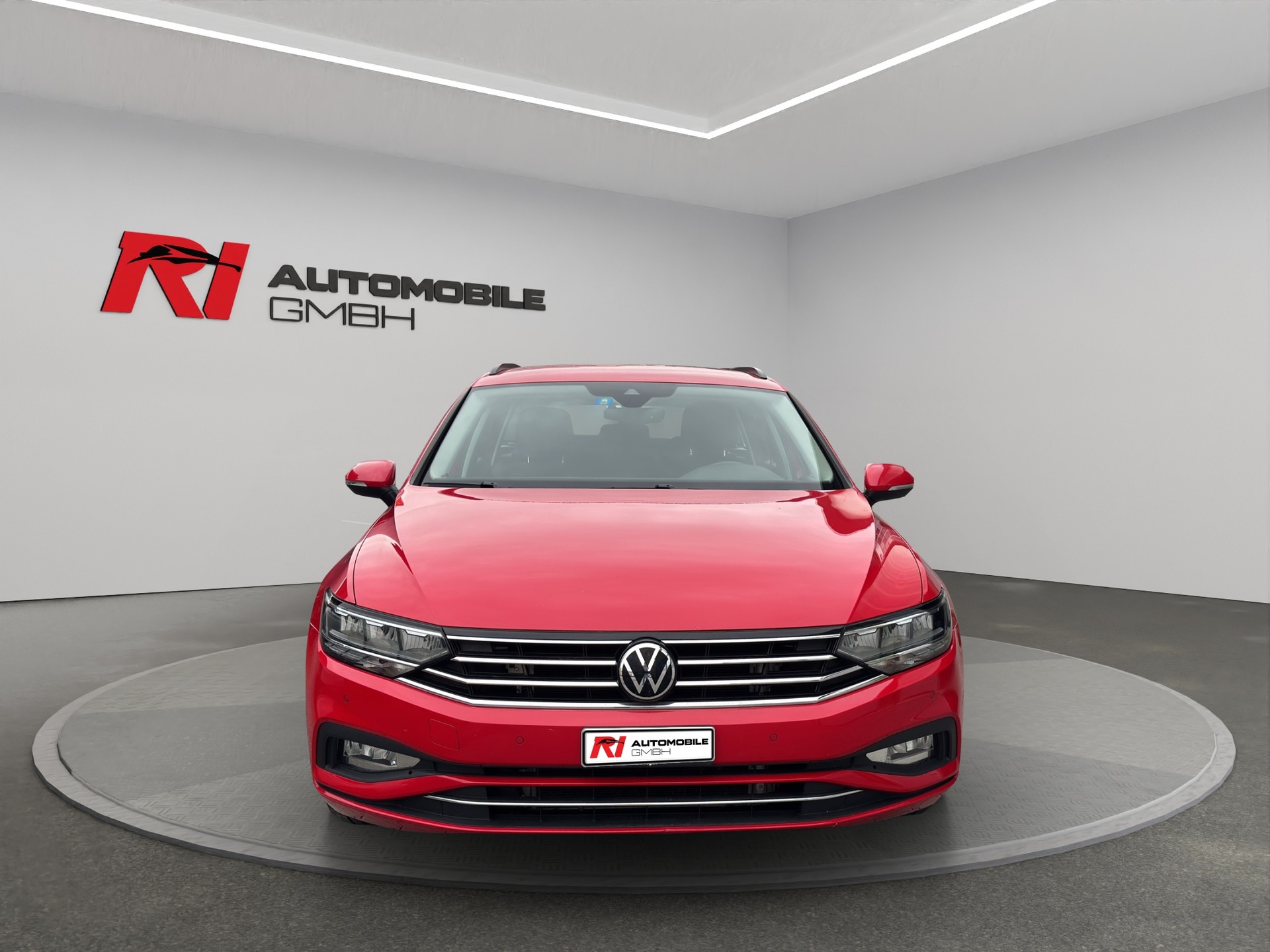 VW Passat 2.0 TDI BMT Business 4Motion DSG-showroom-element-1