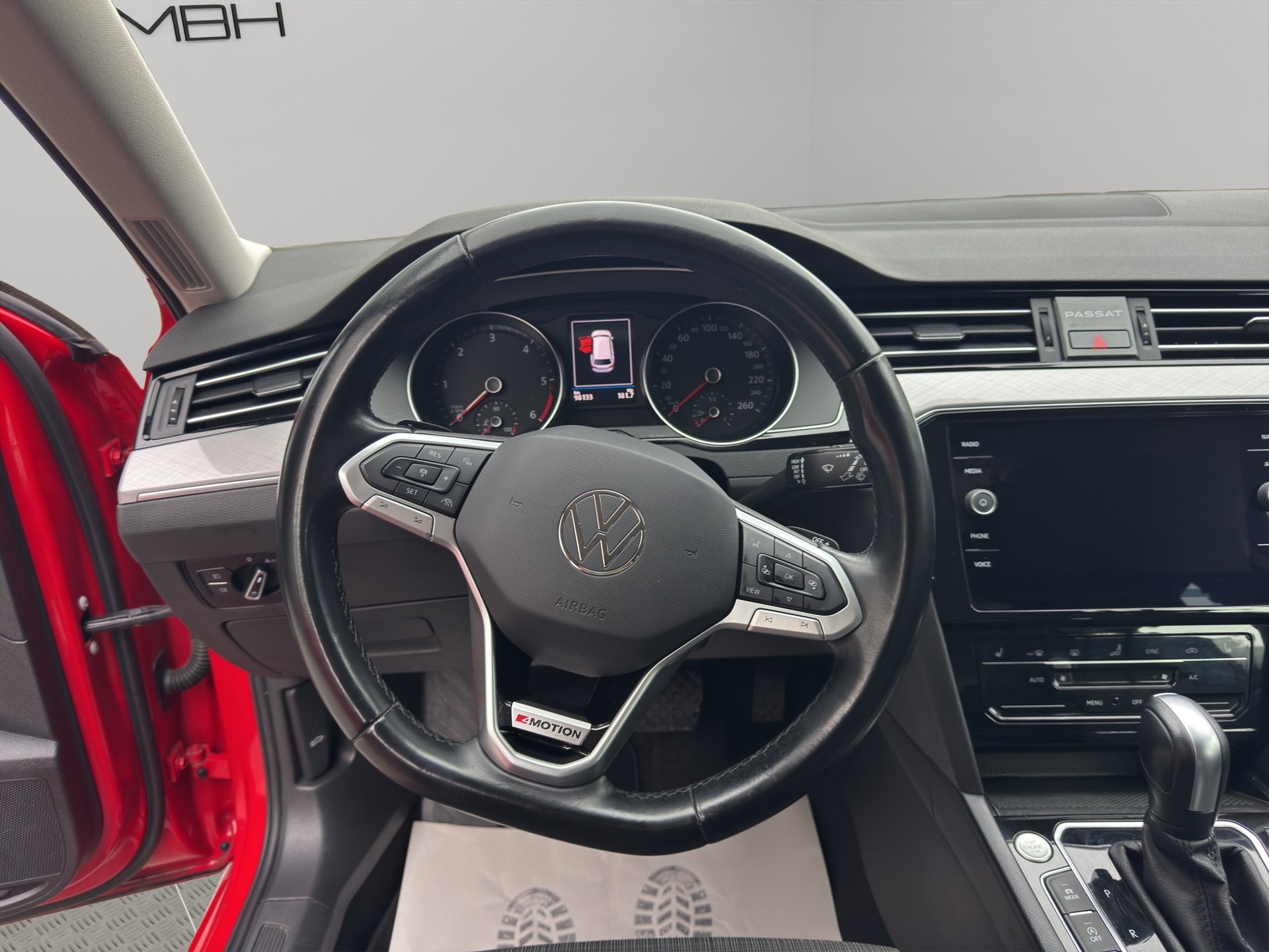 VW Passat 2.0 TDI BMT Business 4Motion DSG-image-13