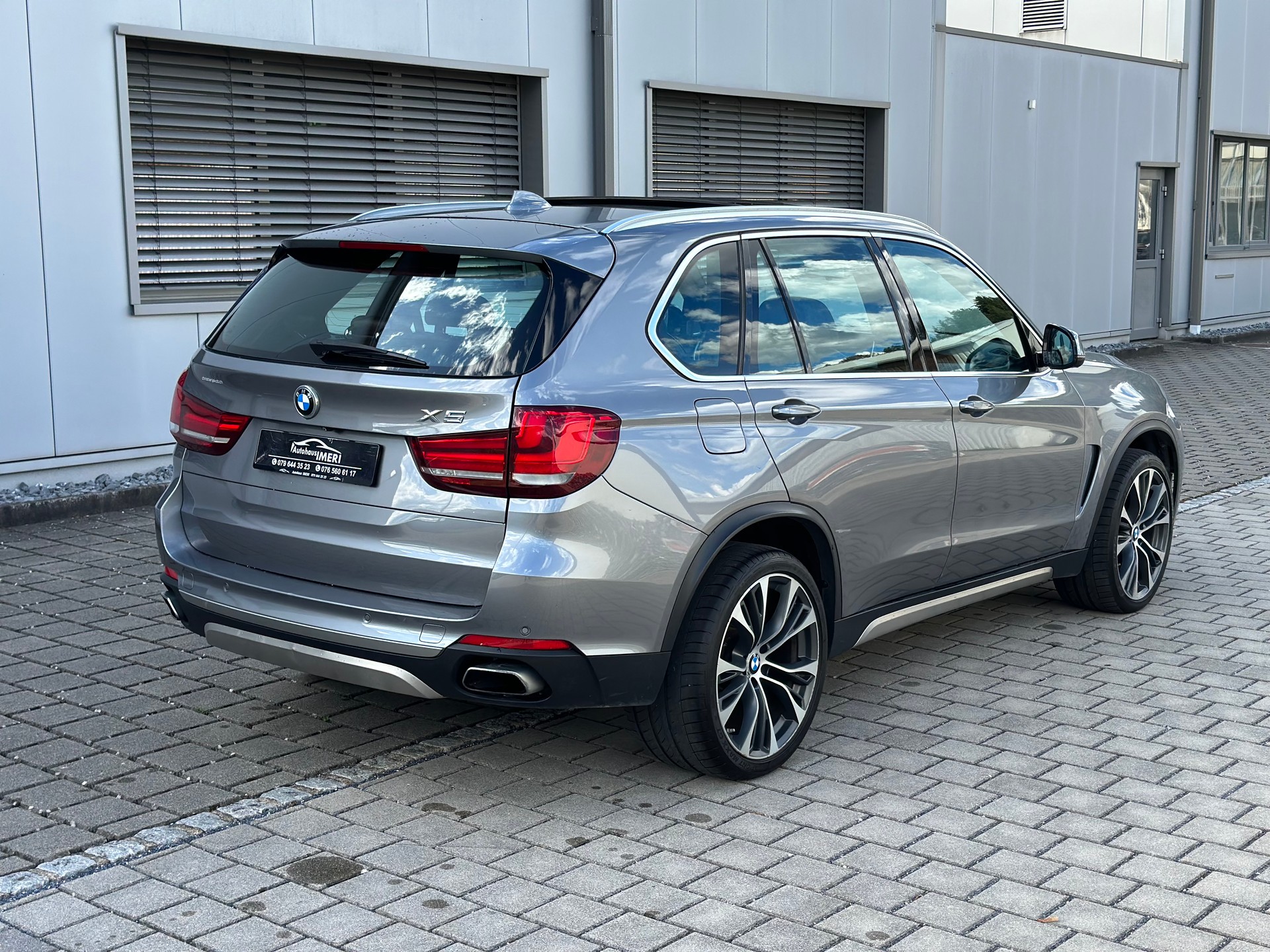 BMW X5 xDrive 50i Steptronic-image-5