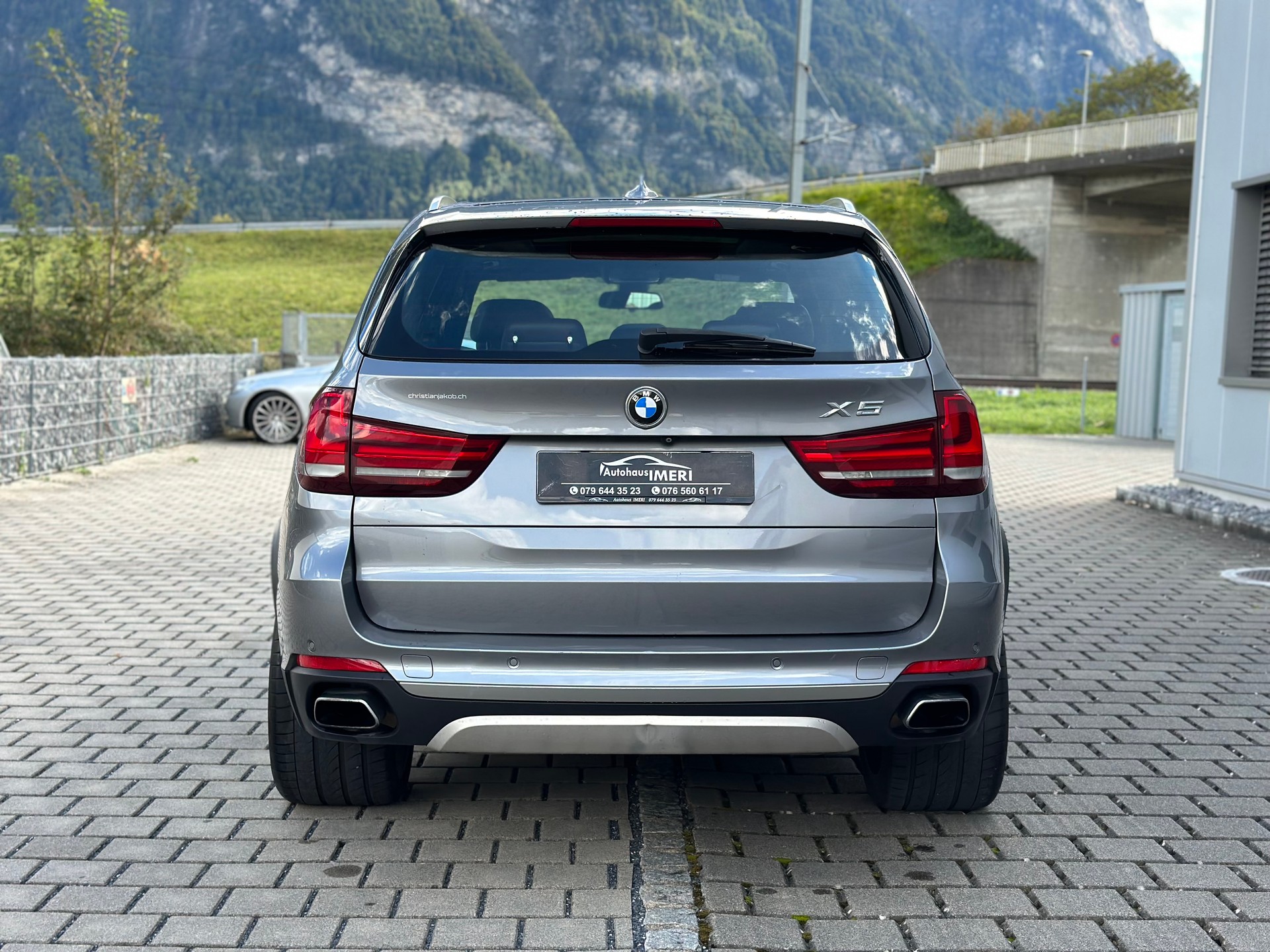 BMW X5 xDrive 50i Steptronic-image-13