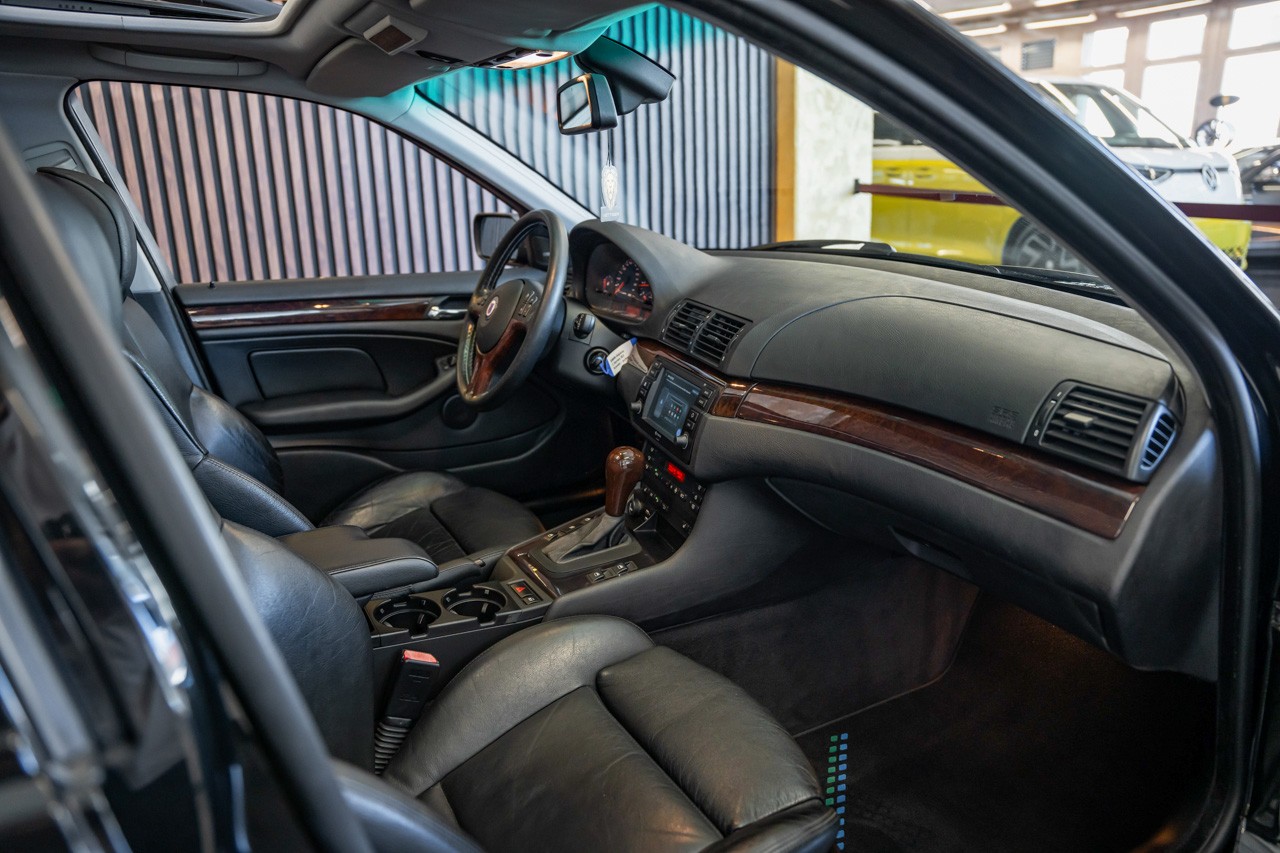 BMW-ALPINA B3 3.3 X Touring S.Tronic-image-14
