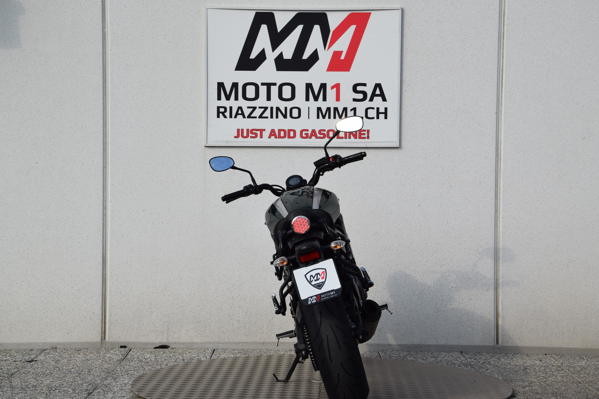 YAMAHA XSR 700-image-6