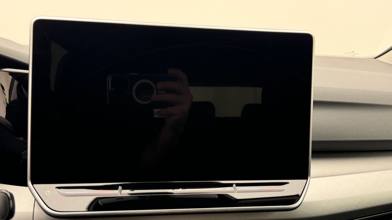 VW Golf 1.5 TSI PHEV Edition-image-7