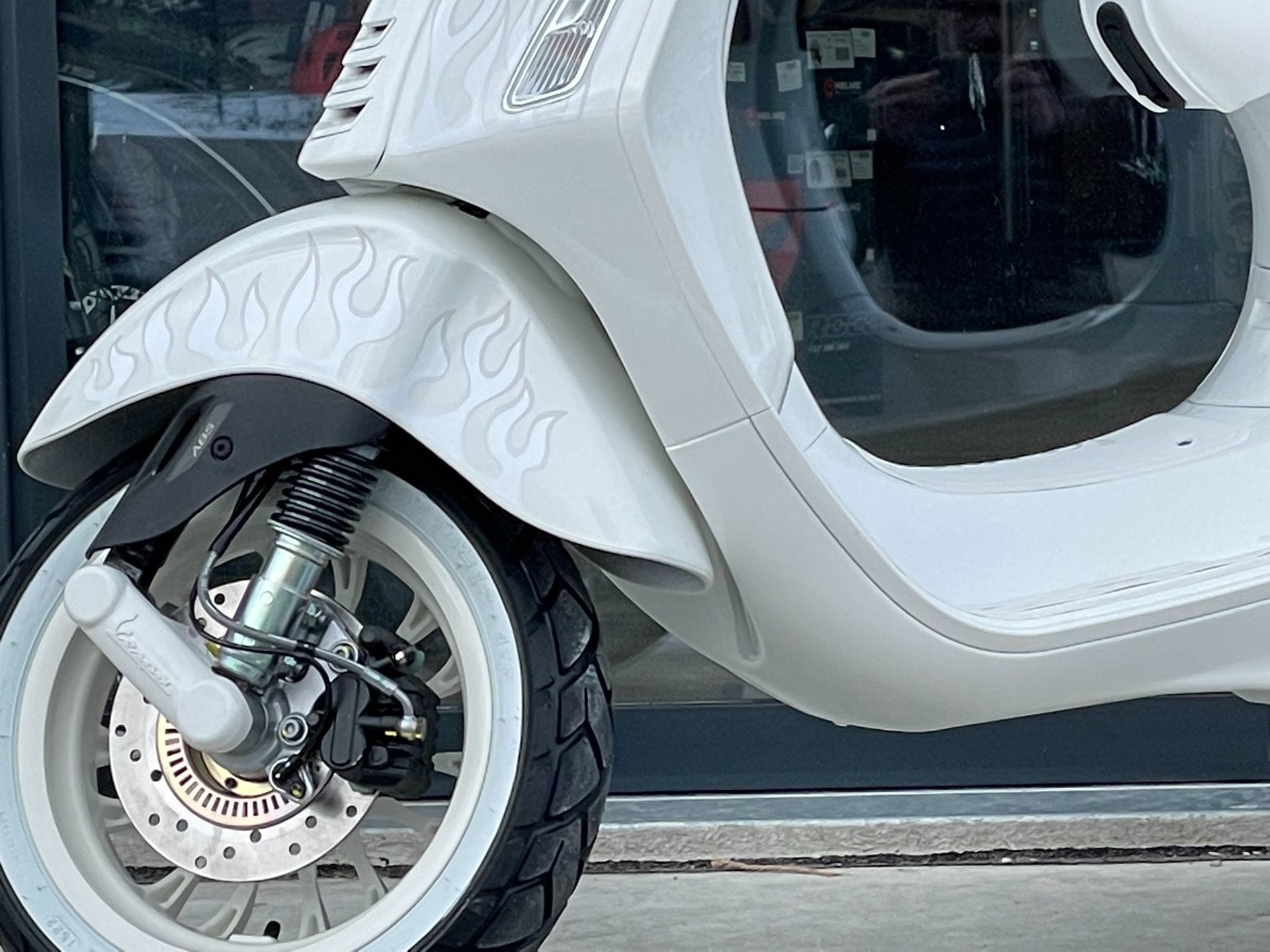 PIAGGIO Vespa 125 Sprint Justin Bieber ABS-image-11
