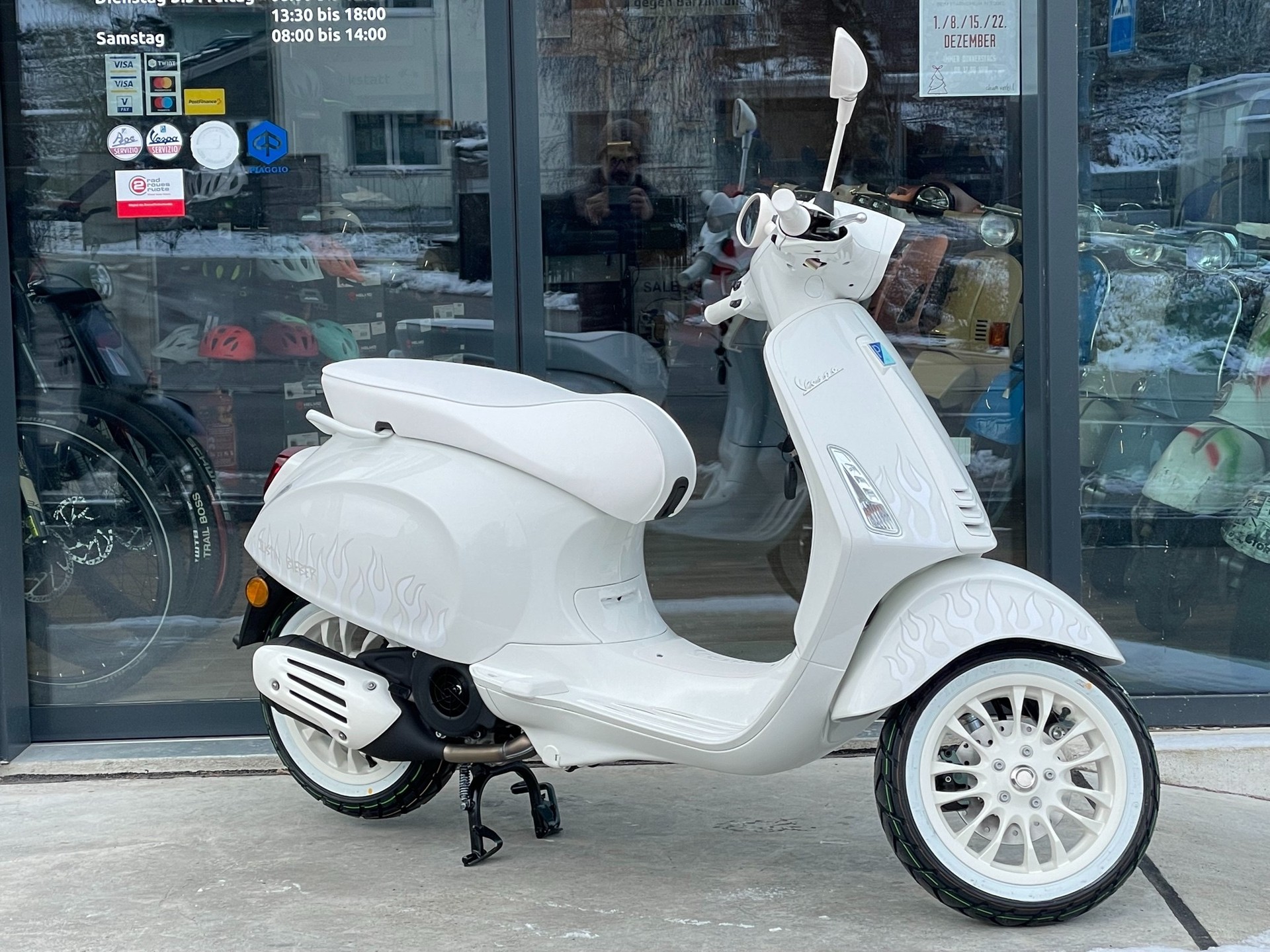 PIAGGIO Vespa 125 Sprint Justin Bieber ABS-image-7