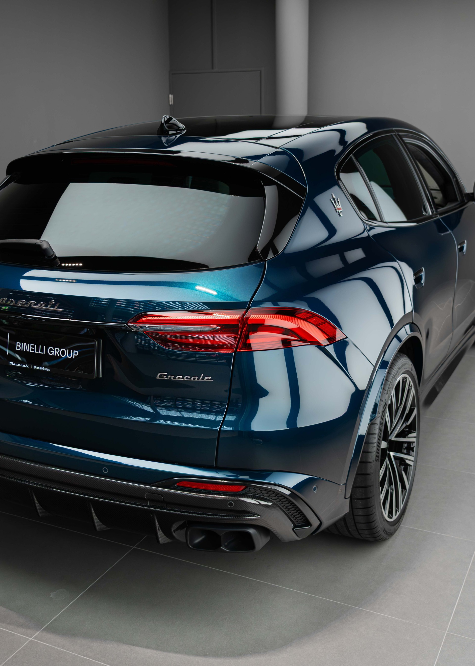 MASERATI Grecale 3.0 Trofeo Automatica - Blu Royale FUORISERIE-image-9