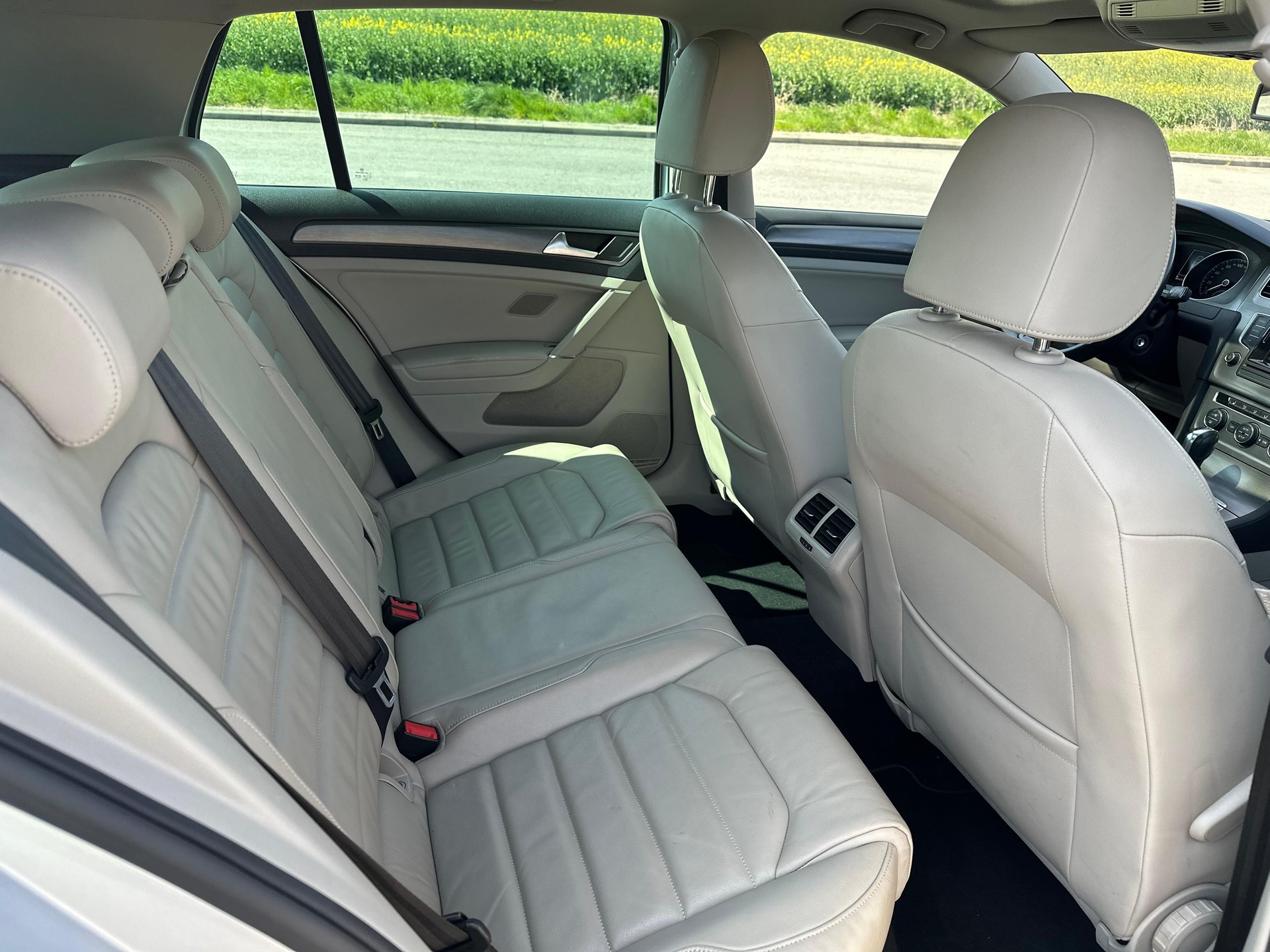 VW Golf 1.4 TSI Comfortline DSG-image-30