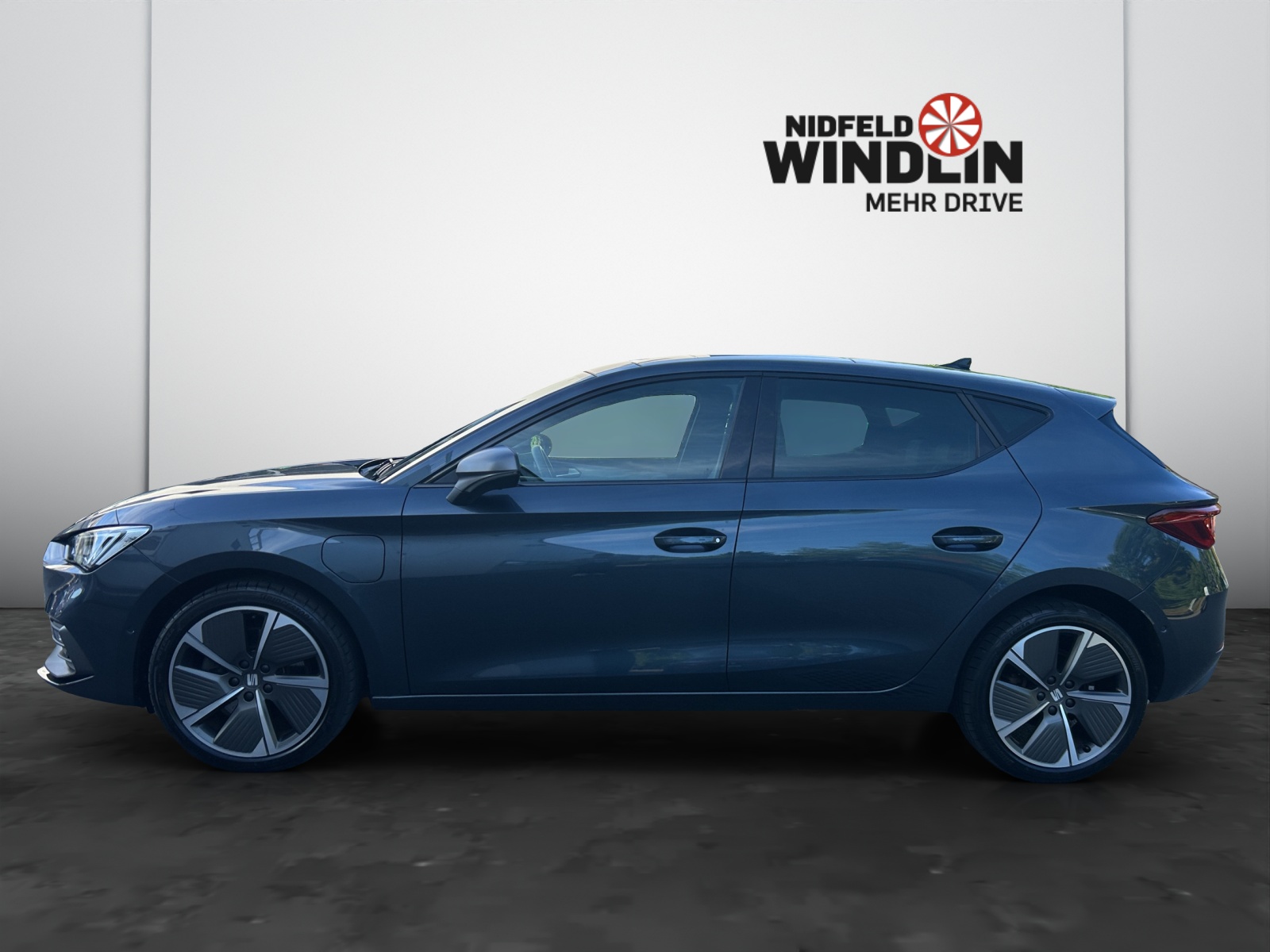 SEAT Leon 1.4 eHybrid pHEV DSG Hola FR-showroom-element-2