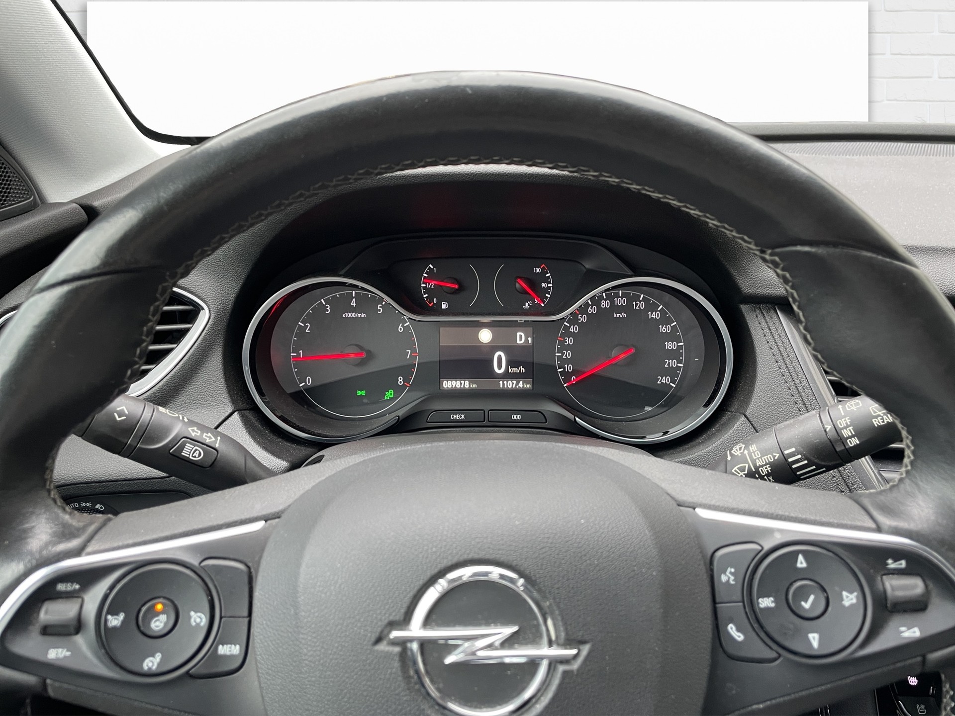 OPEL Grandland X 1.6 TP Ultimate Automatik-image-4