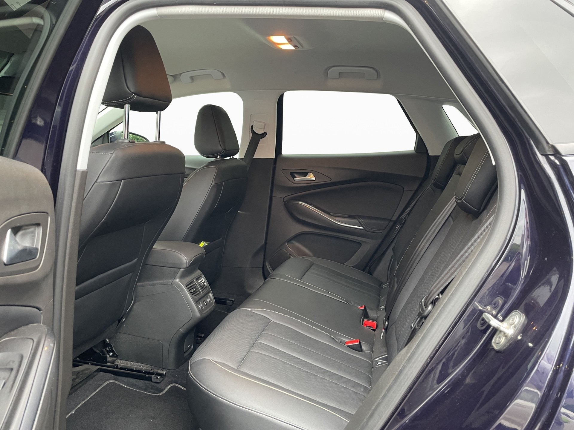 OPEL Grandland X 1.6 TP Ultimate Automatik-image-7
