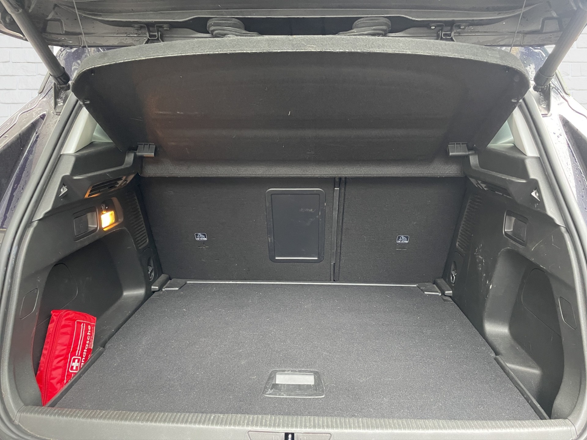 OPEL Grandland X 1.6 TP Ultimate Automatik-image-8