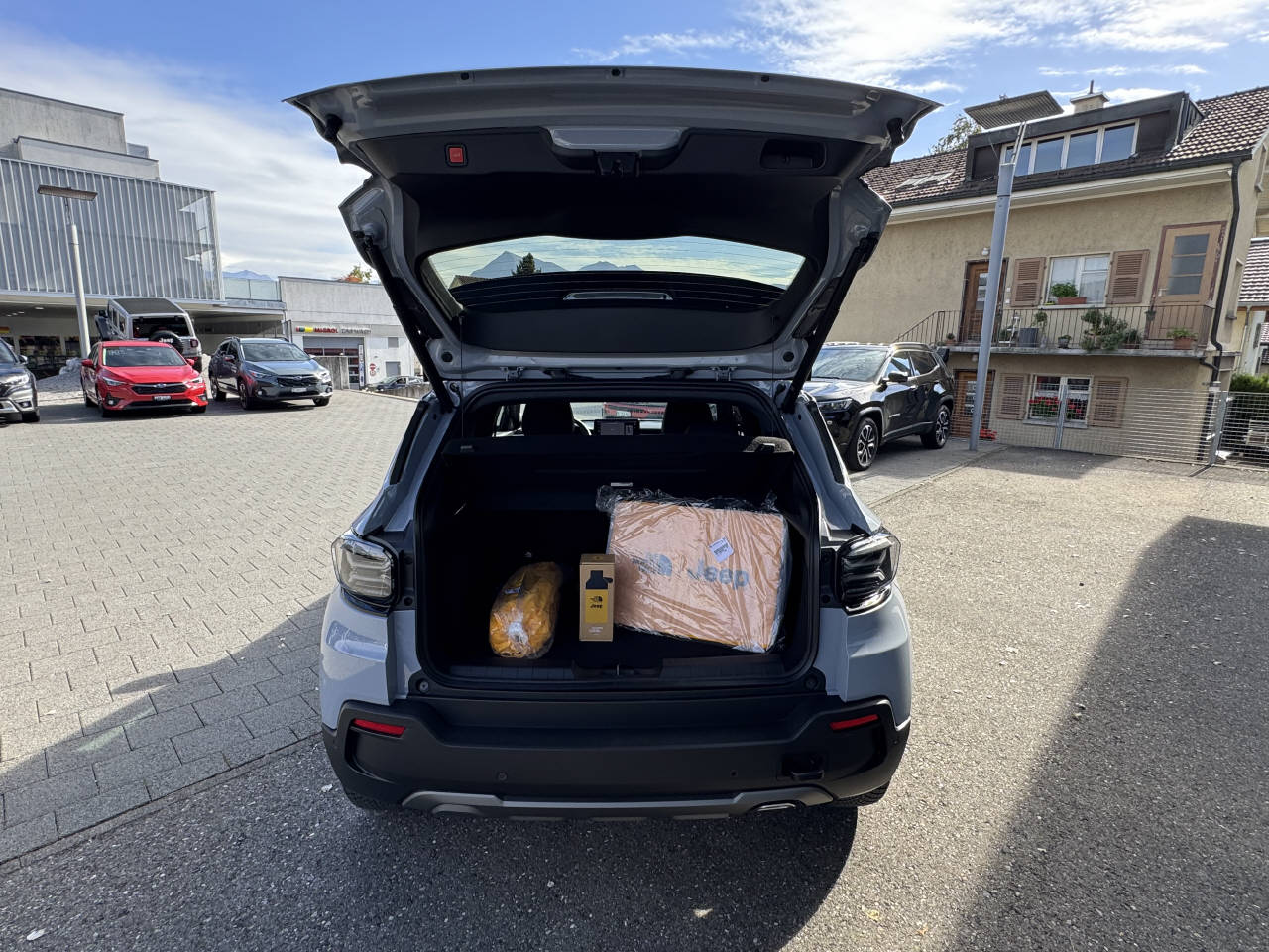 JEEP Avenger 1.2 MHEV The North Face 4xe-image-5
