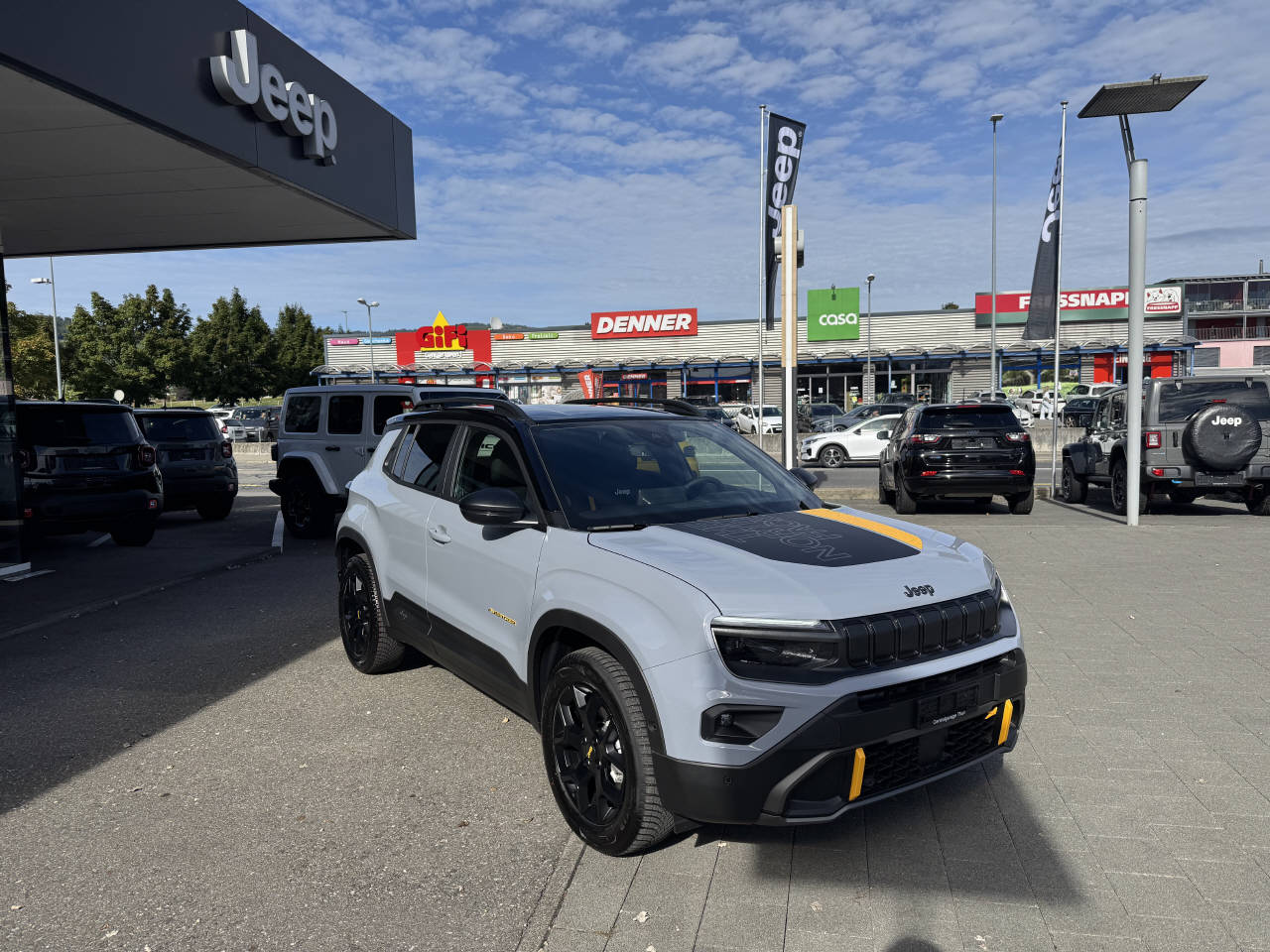 JEEP Avenger 1.2 MHEV The North Face 4xe-image-2