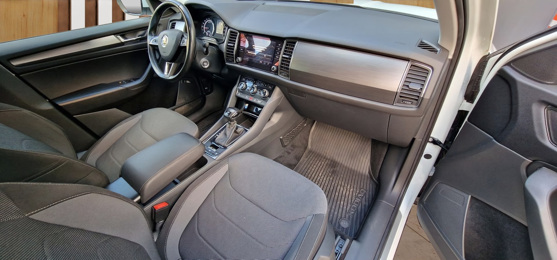 SKODA Kodiaq 2.0 TDI CR Ambition 4x4 DSG-image-10