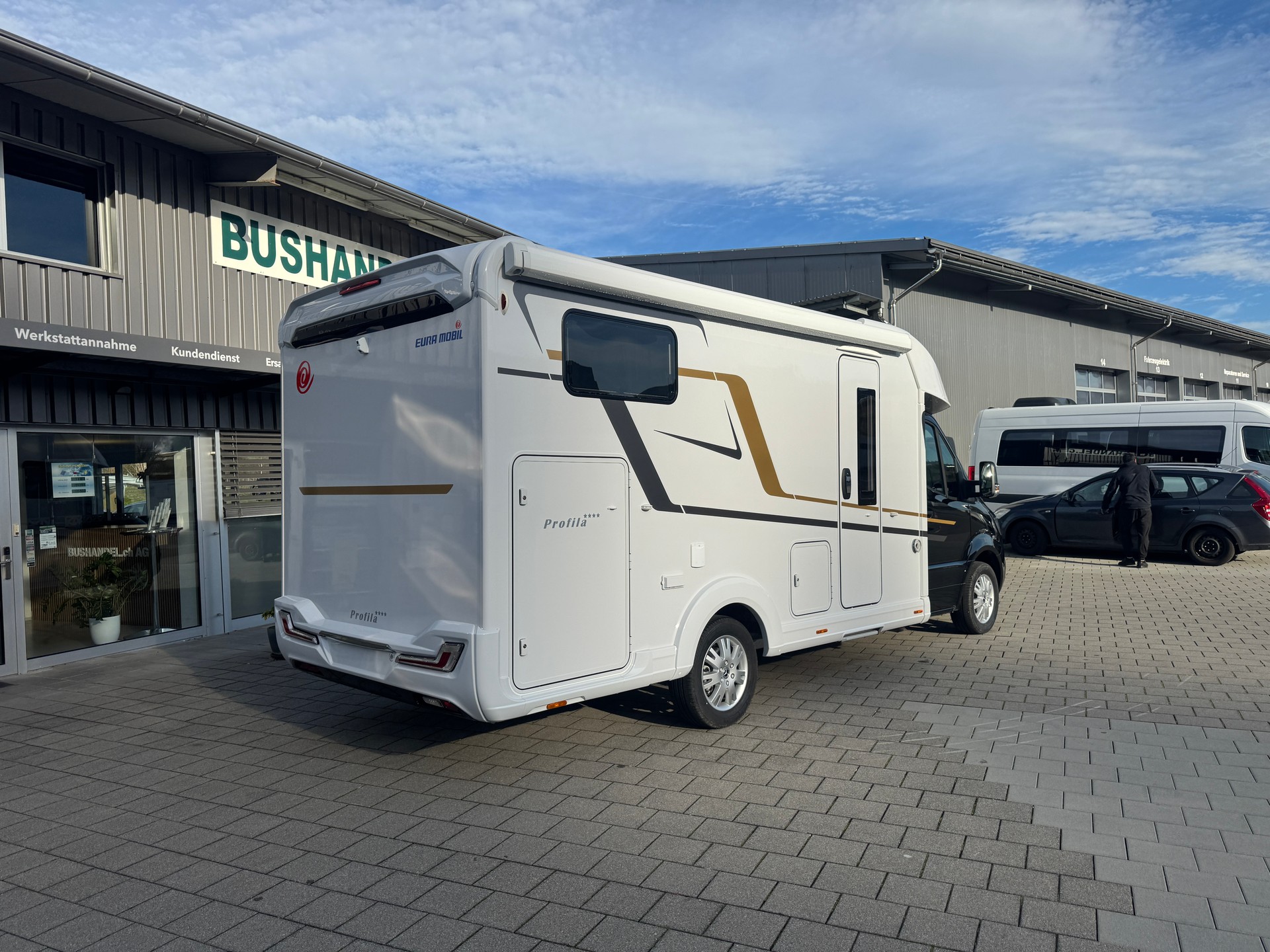 EURA MOBIL Profila T 696 EB Comfort-image-1