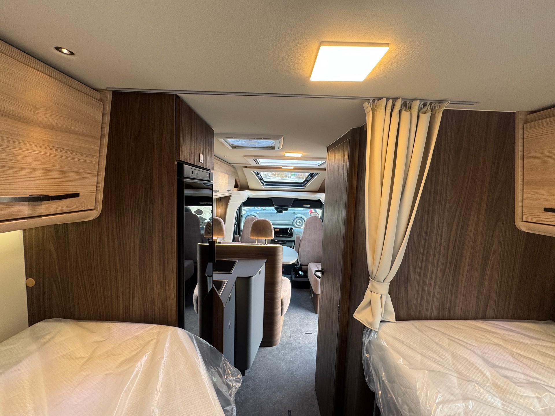 EURA MOBIL Profila T 696 EB Comfort-image-11