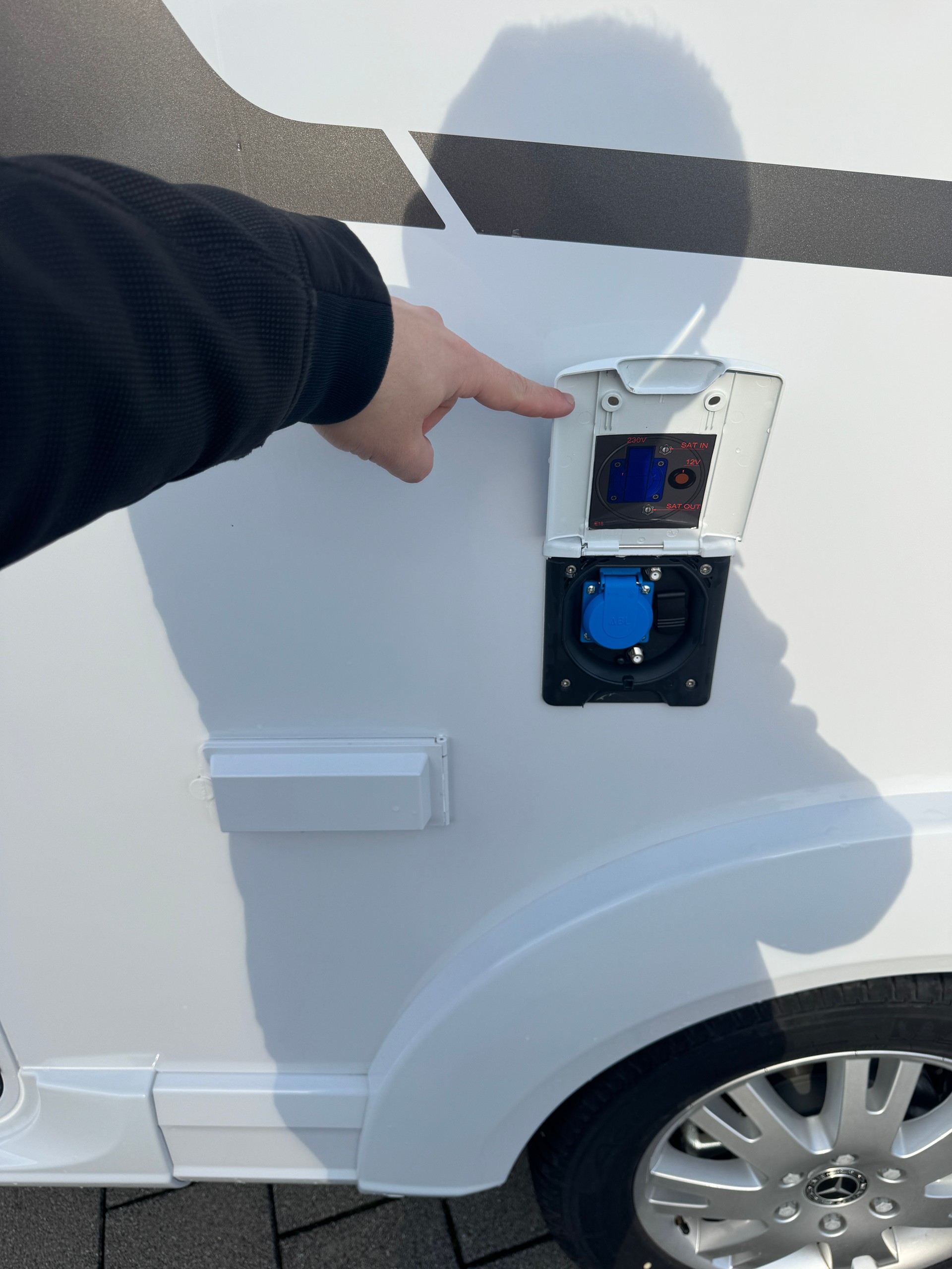 EURA MOBIL Profila T 696 EB Comfort-image-4