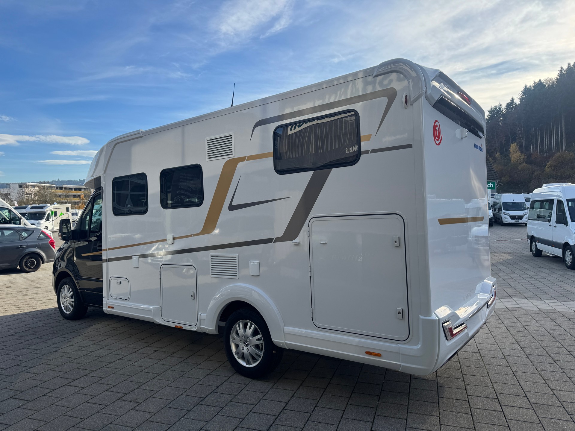 EURA MOBIL Profila T 696 EB Comfort-image-2