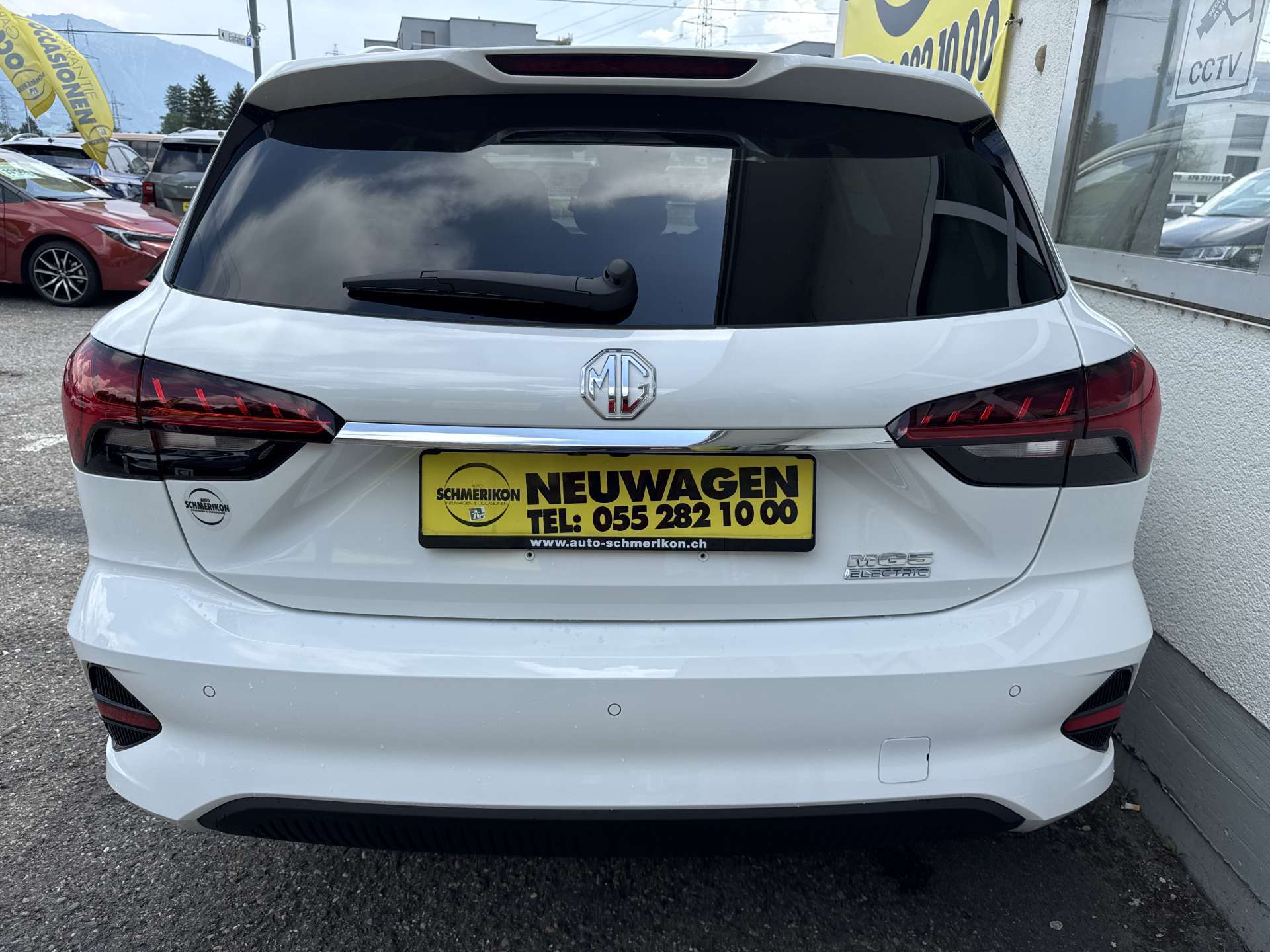 MG 5 EV 61kWh Luxury Automat-image-3