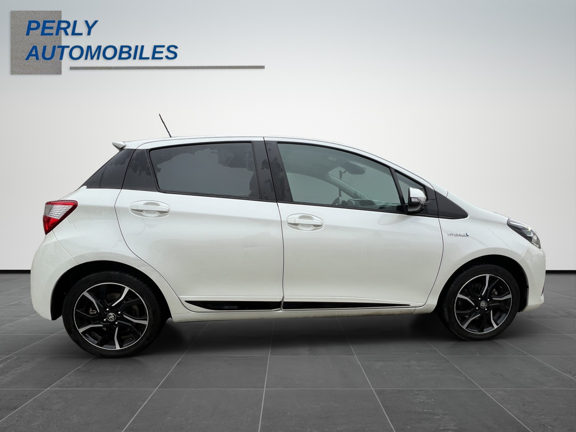 TOYOTA Yaris 1.5 Hybrid Trend-image-6