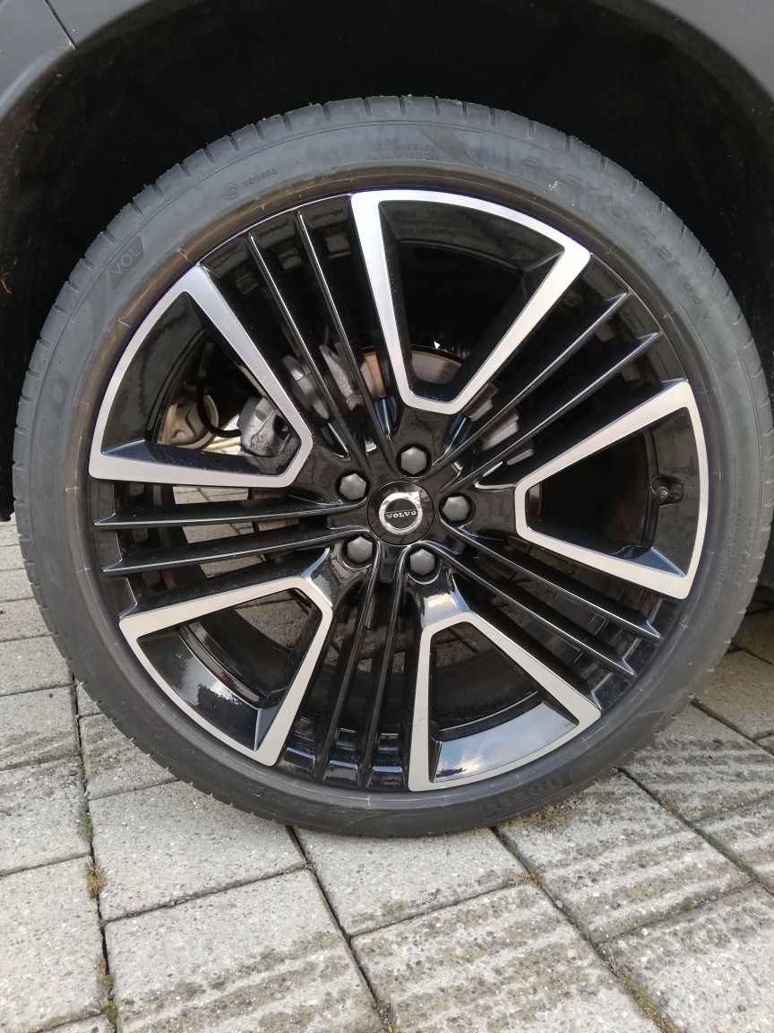 VOLVO XC40 1.5 T5 PiH Ultimate Dark-image-6
