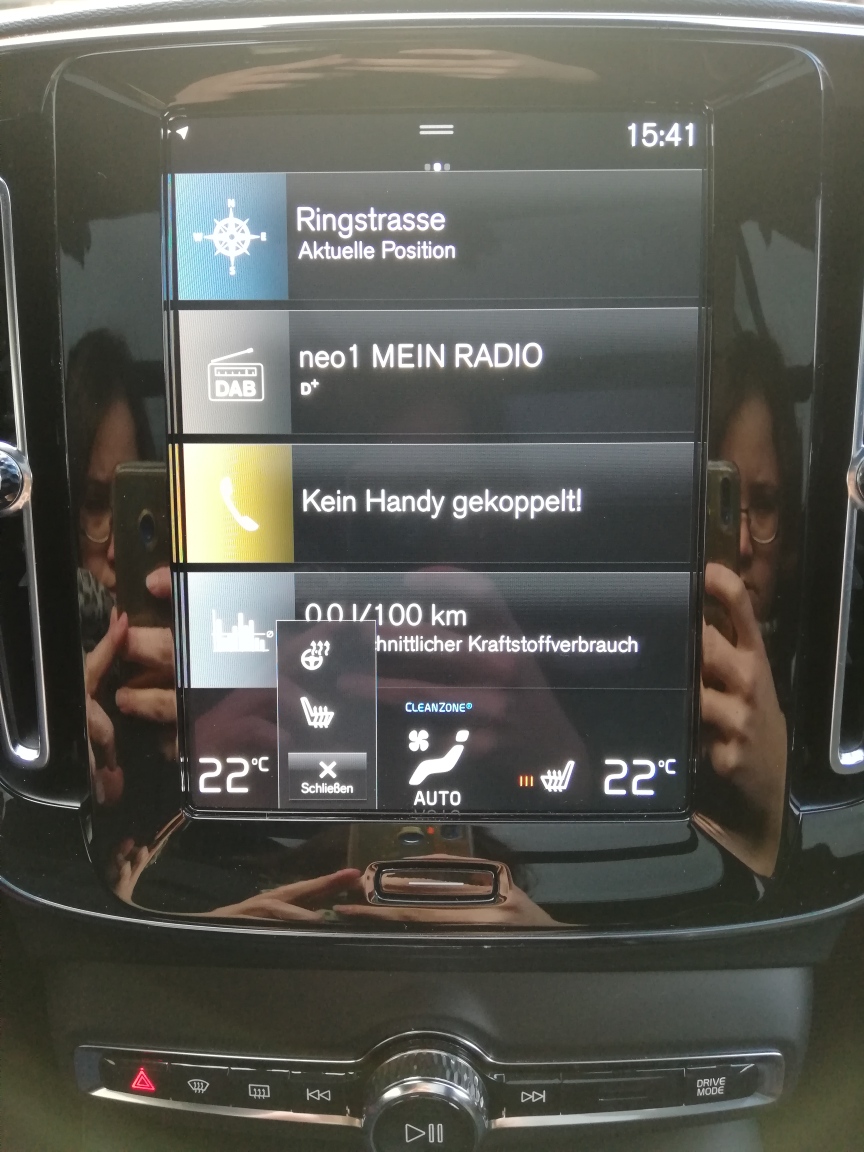 VOLVO XC40 1.5 T5 PiH Ultimate Dark-image-18