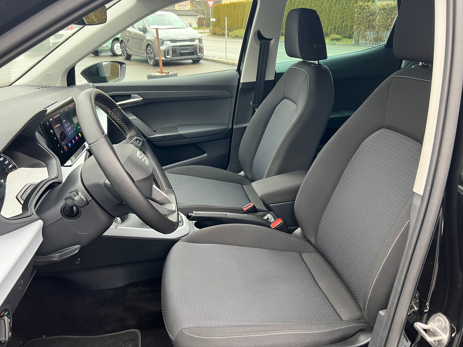 SEAT Arona 1.0 TSI Eco Style DSG-image-10