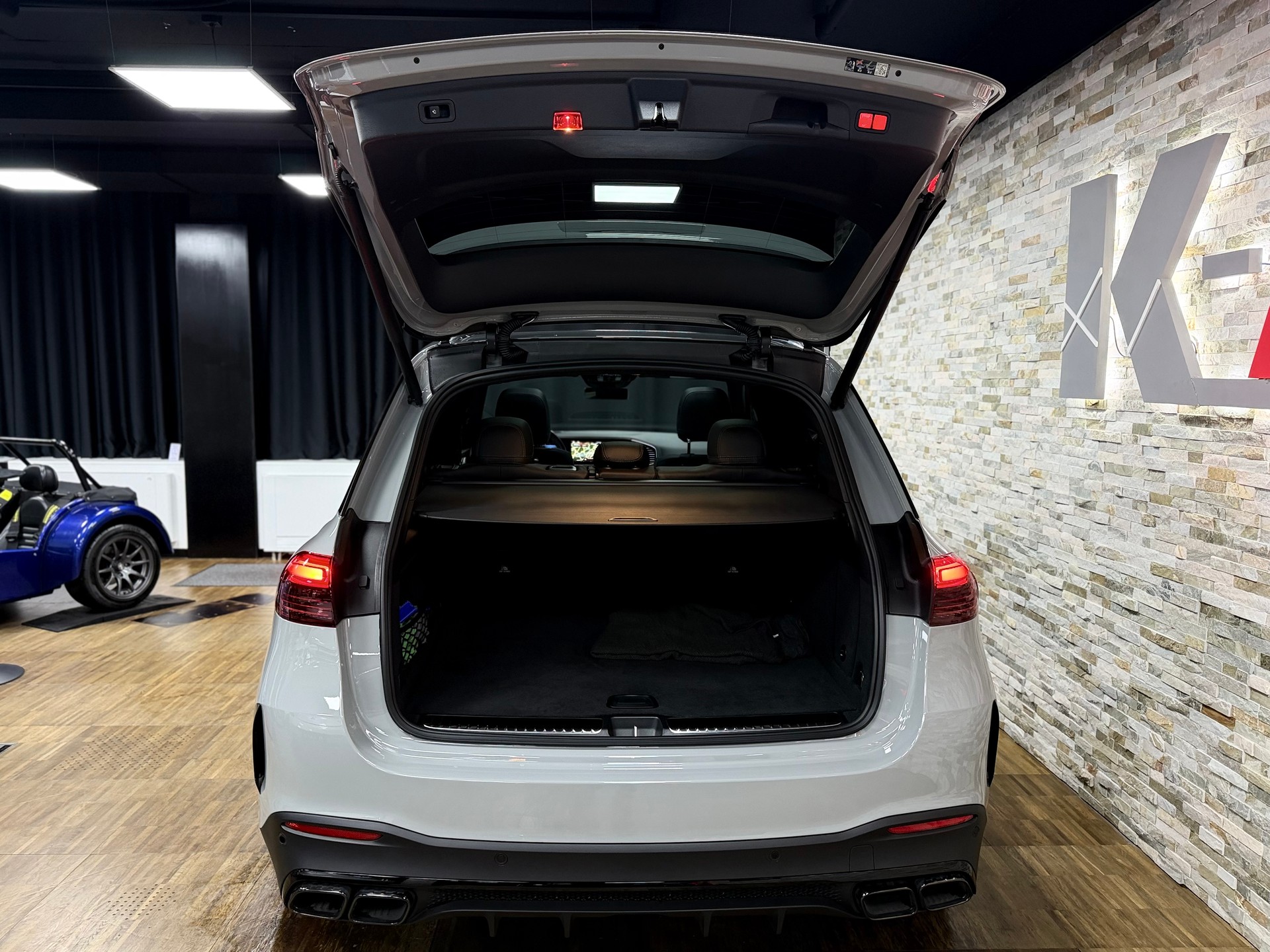 MERCEDES-BENZ GLE 450 d 4Matic 9G-Tronic - 63AMG Optik-image-26