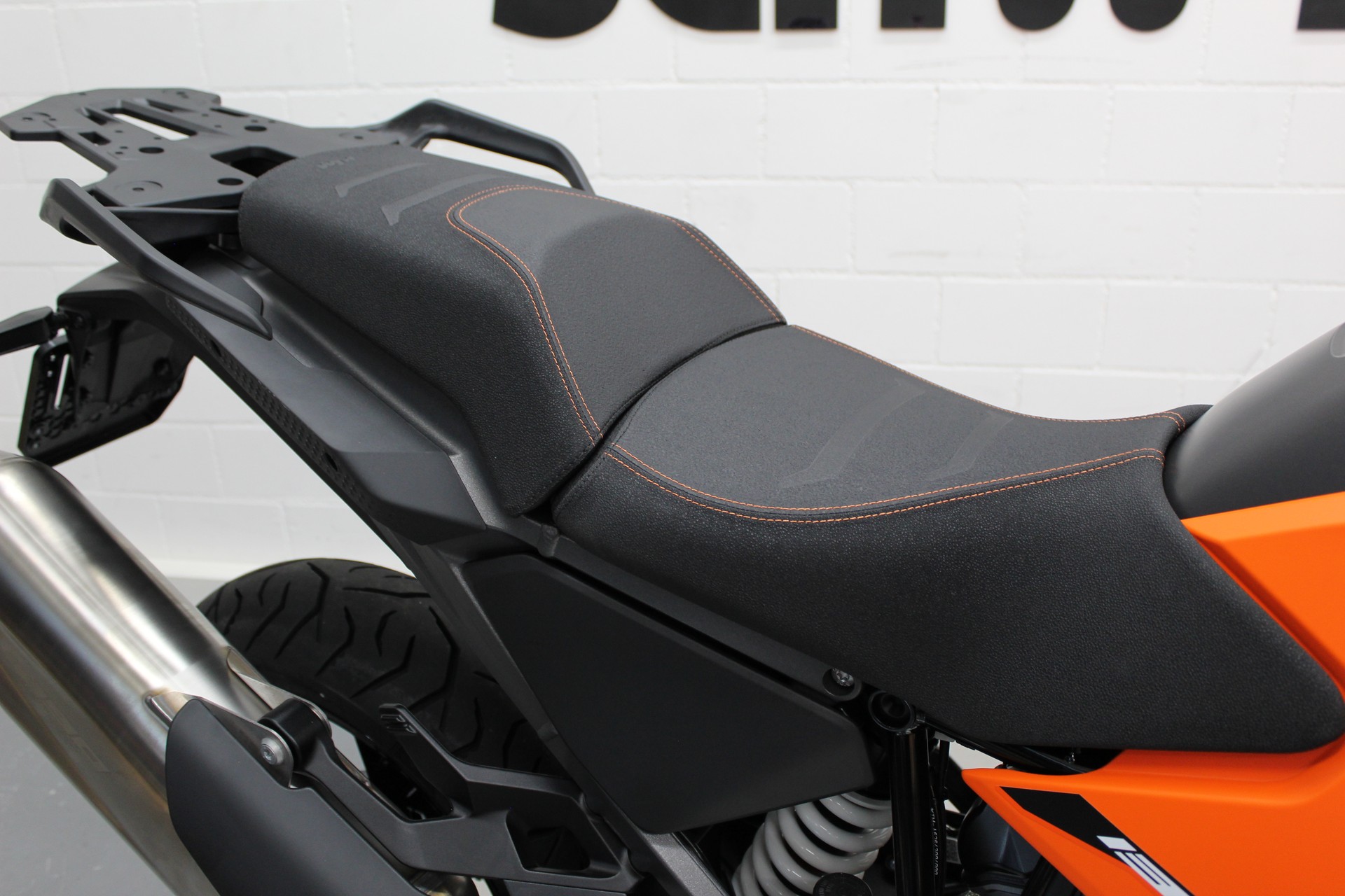 KTM 1390 Super Adventure S EVO-image-7