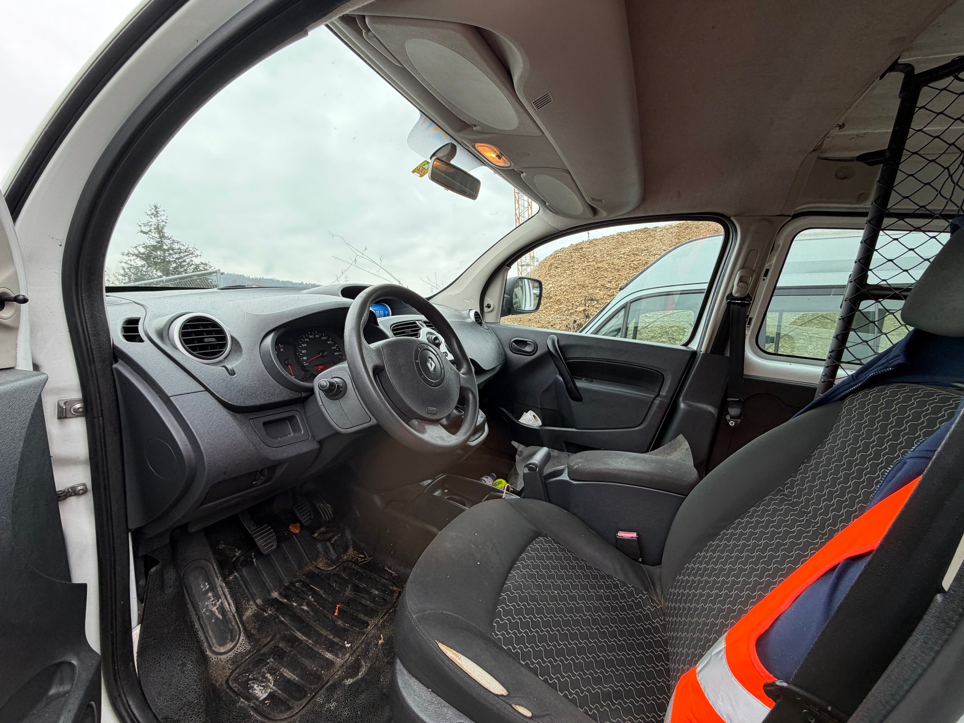 RENAULT Kangoo dCi90-image-4
