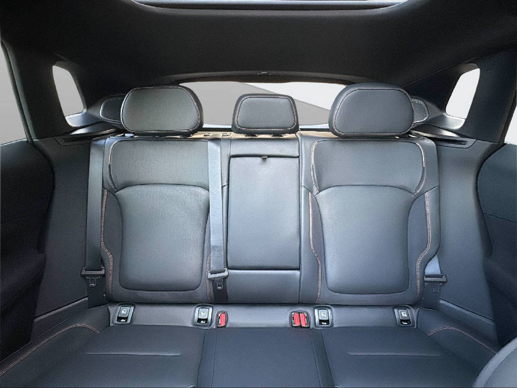 LYNK & CO 08-image-15
