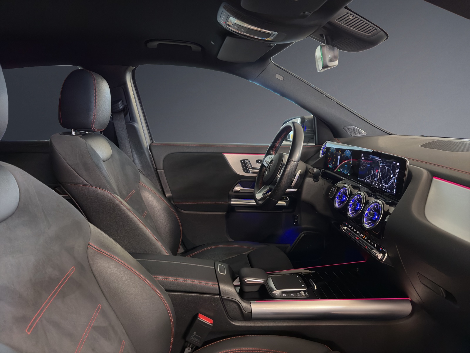 MERCEDES-BENZ EQA 350 AMG Line 4Matic-image-9